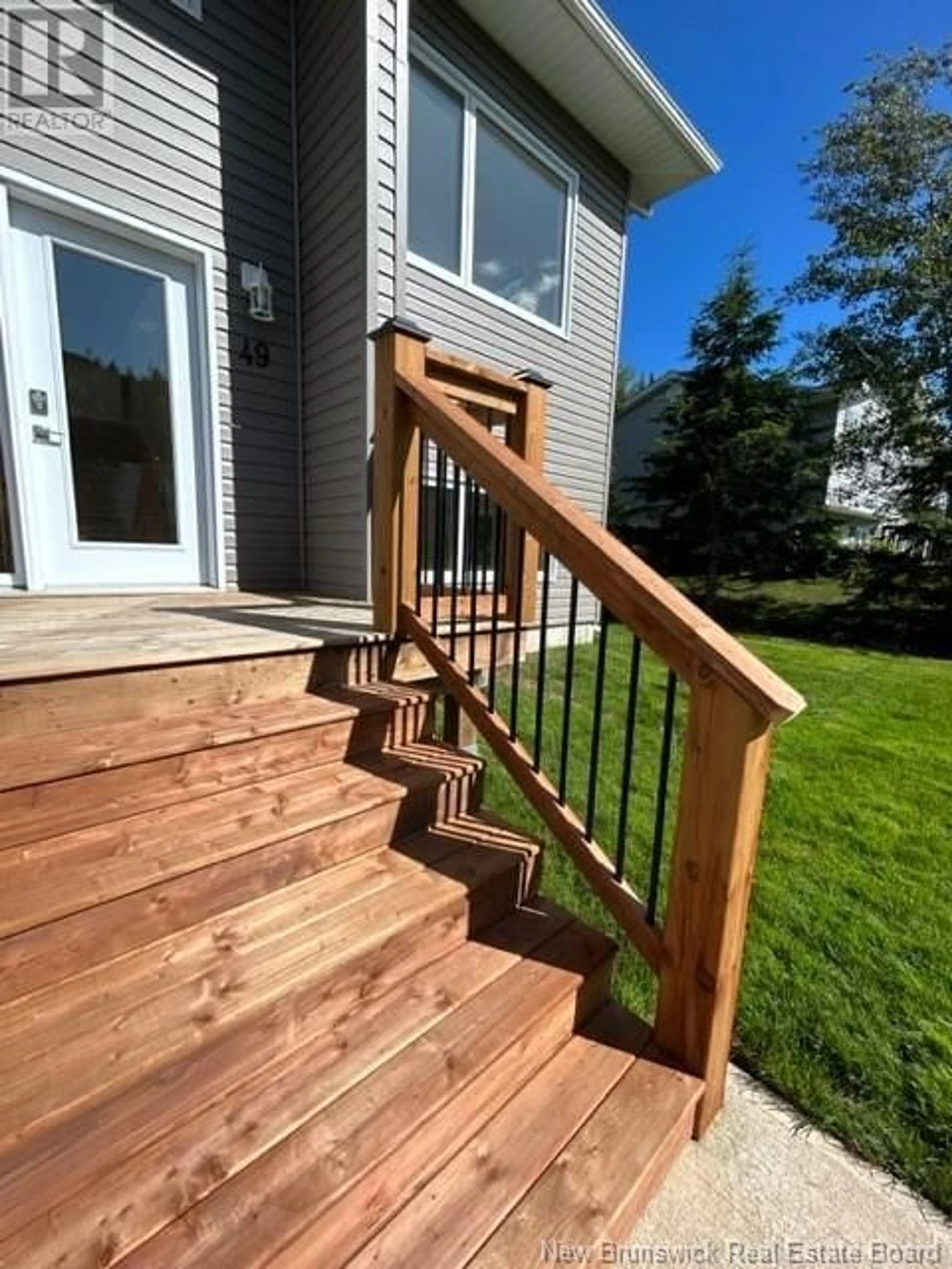 Stairs for 49 RIDGE WAY, Grand Bay-Westfield New Brunswick E5K2V8