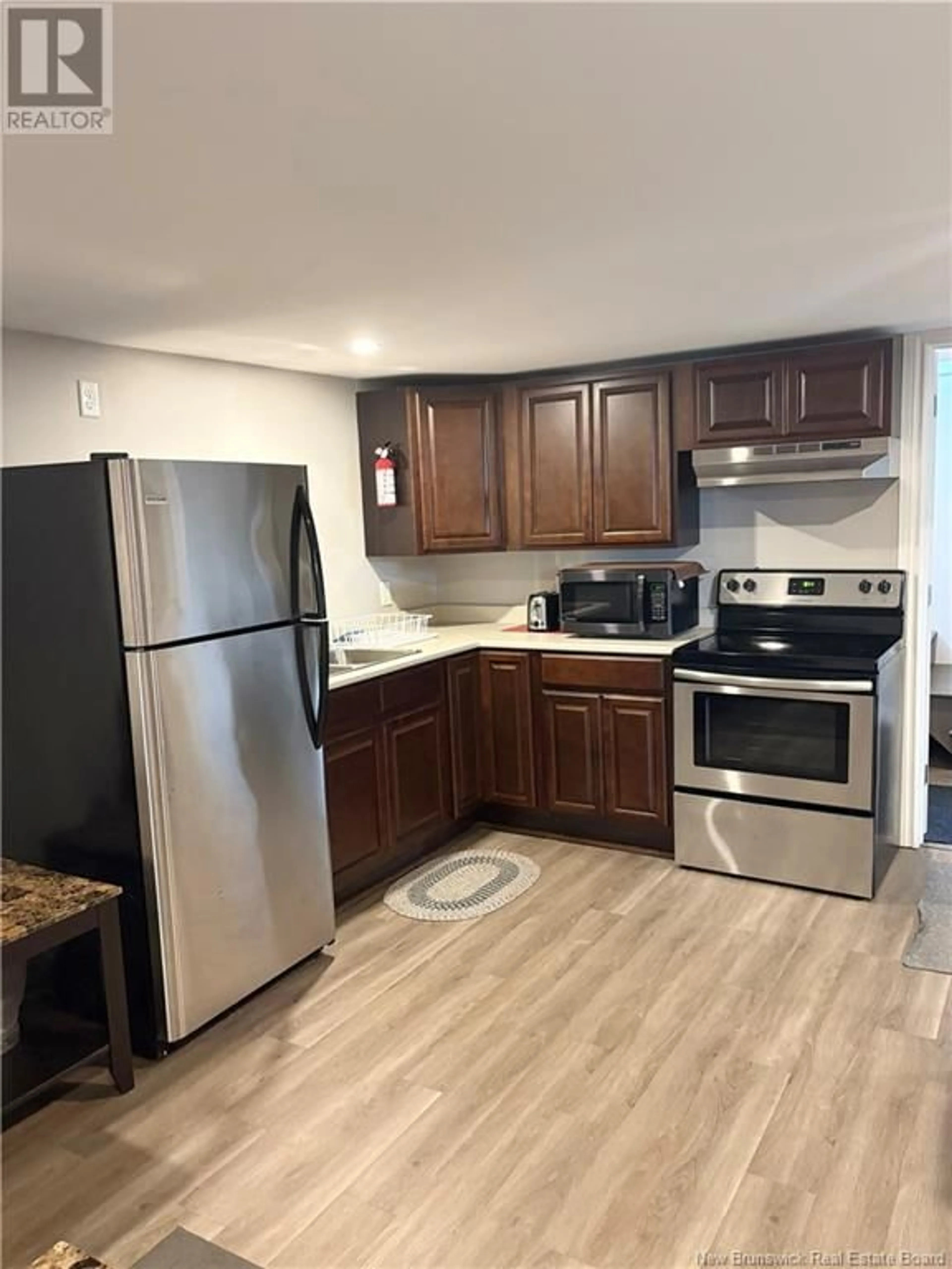 Standard kitchen, unknown for 73 MAPLETON ROAD, Moncton New Brunswick E1C7W6