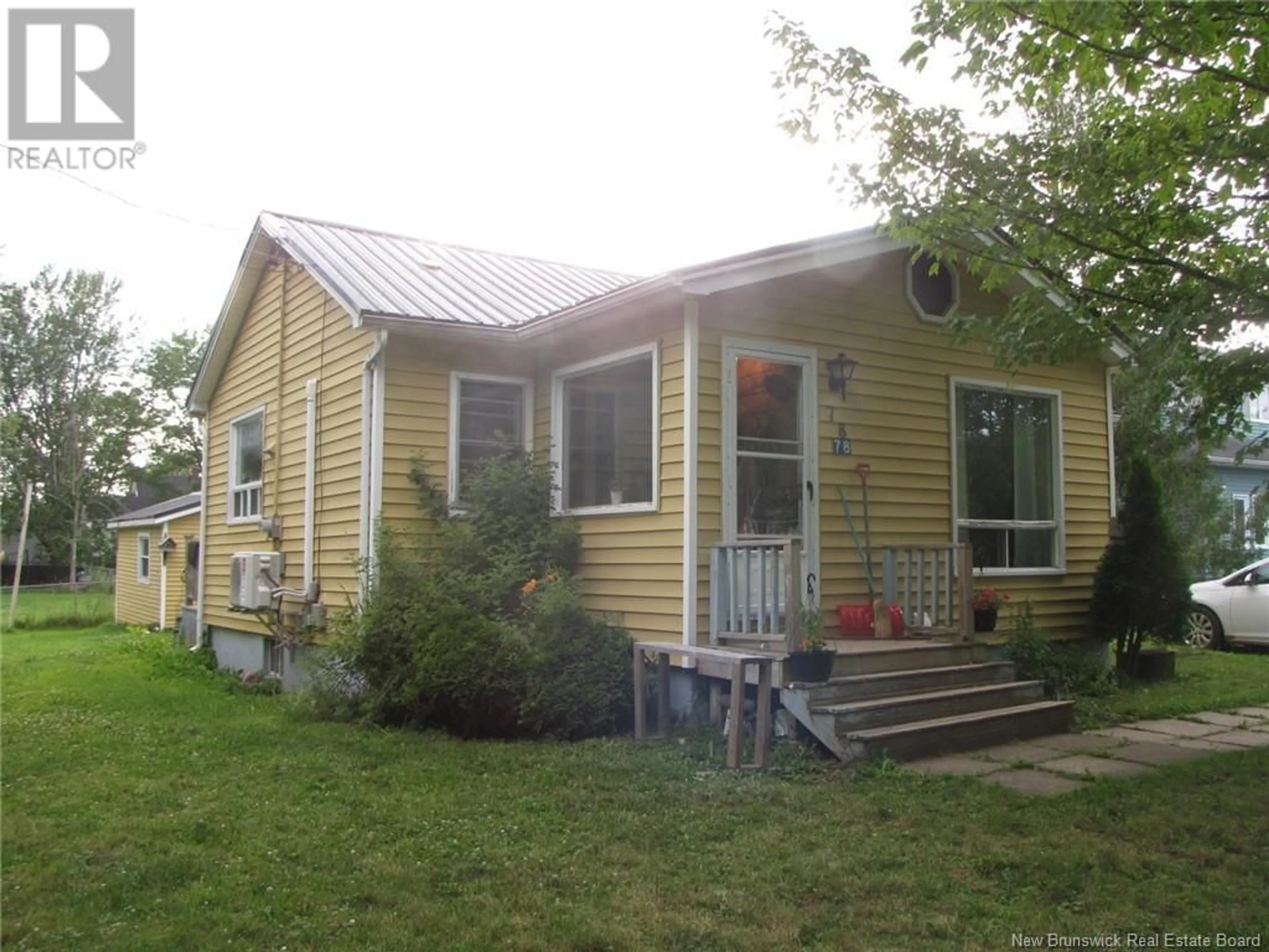 Home with vinyl exterior material, street for 78 PETER STREET, Salisbury New Brunswick E4J2N9