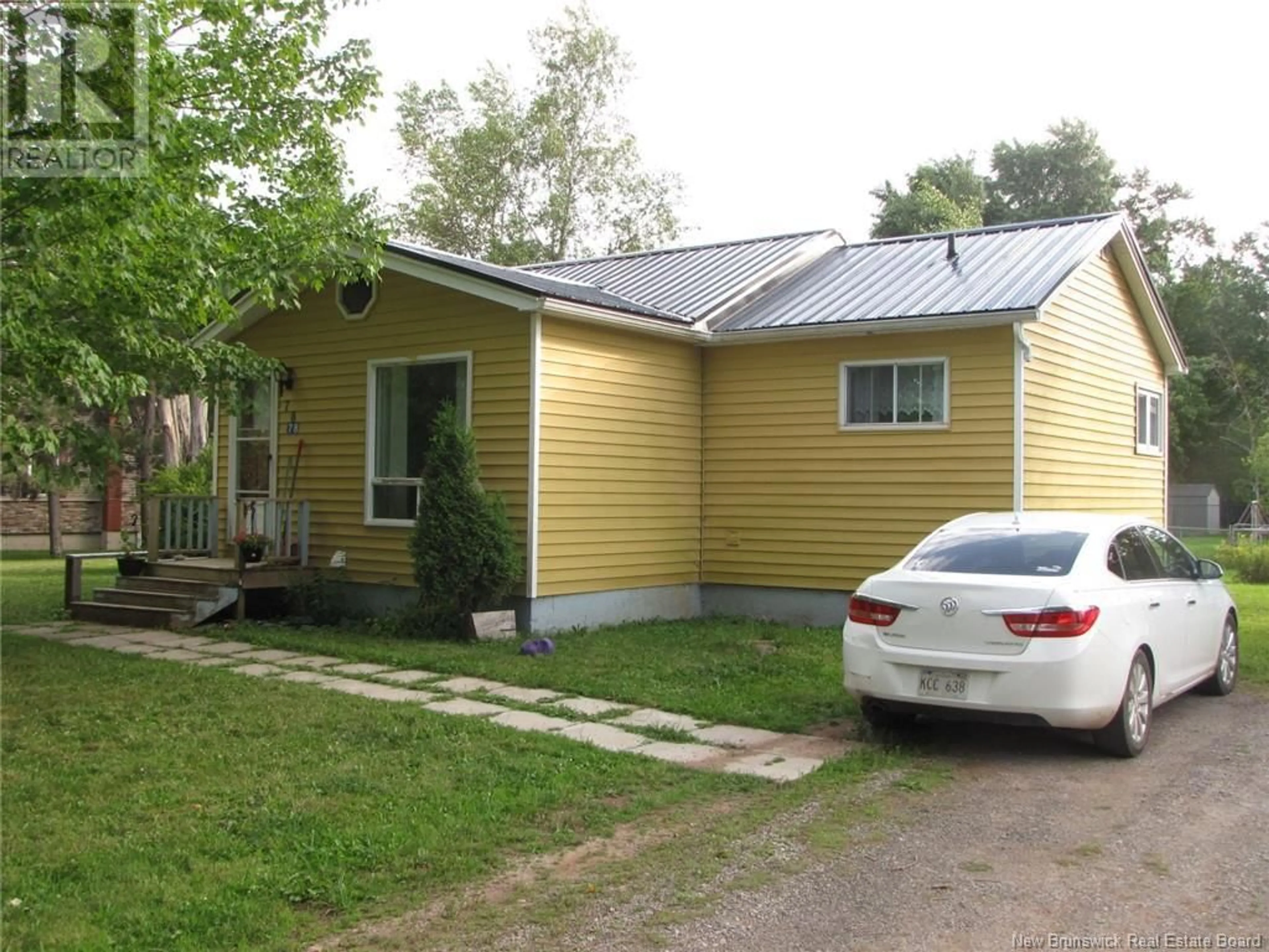 Home with vinyl exterior material, street for 78 PETER STREET, Salisbury New Brunswick E4J2N9