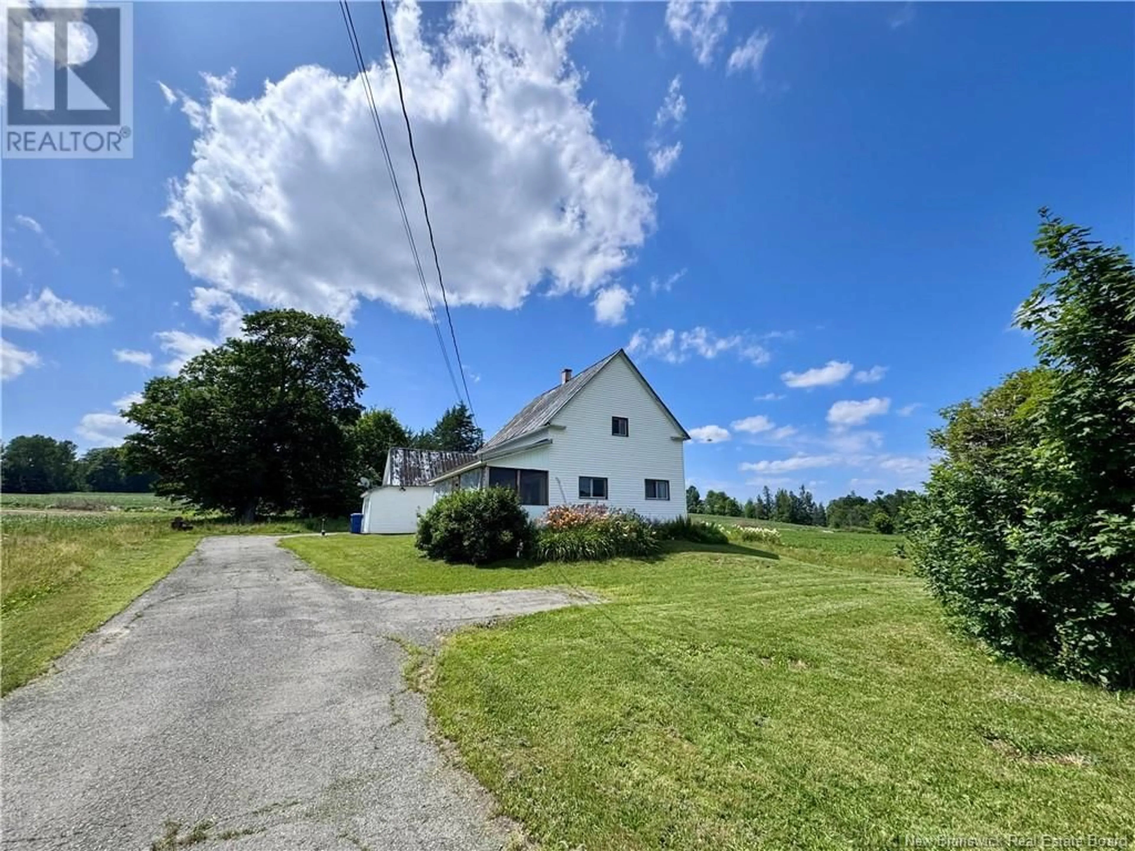 A pic from outside/outdoor area/front of a property/back of a property/a pic from drone, unknown for 1441 580 ROUTE, Glassville New Brunswick E7L1B4