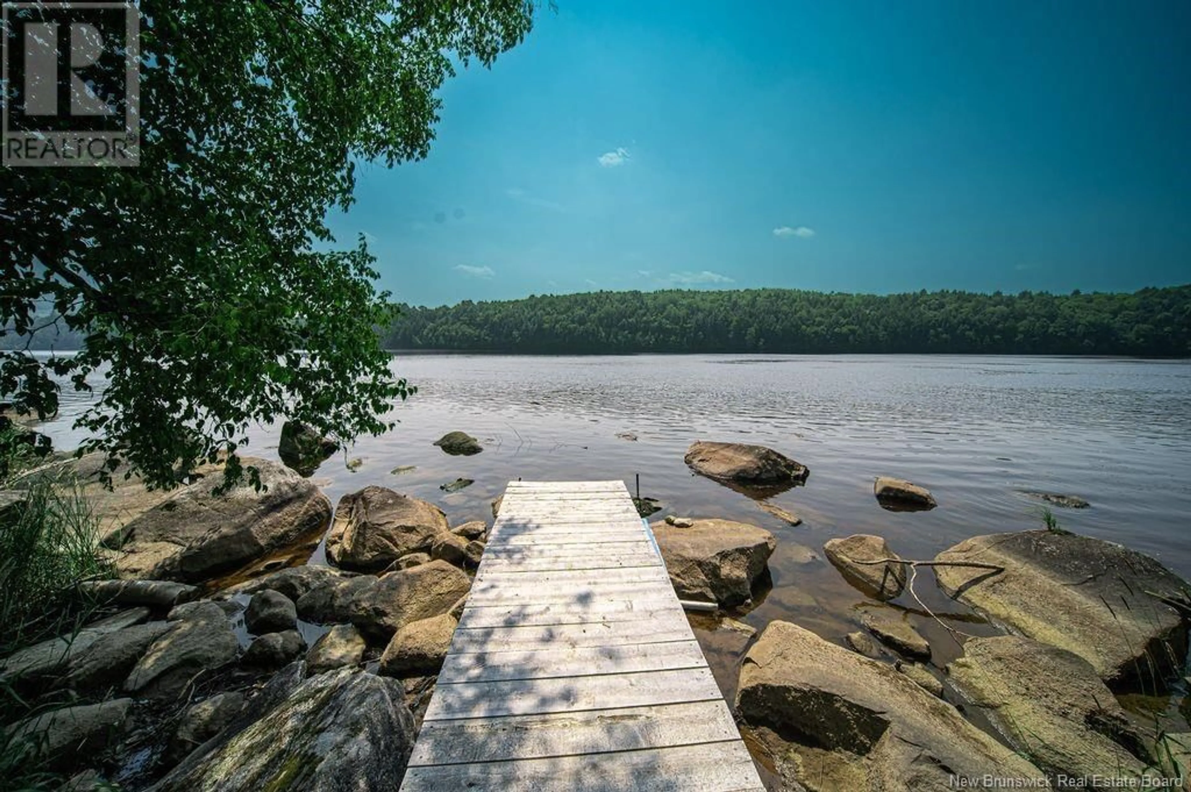 Patio, water/lake/river/ocean view for 601 NB-105, Southampton New Brunswick E6G1K3
