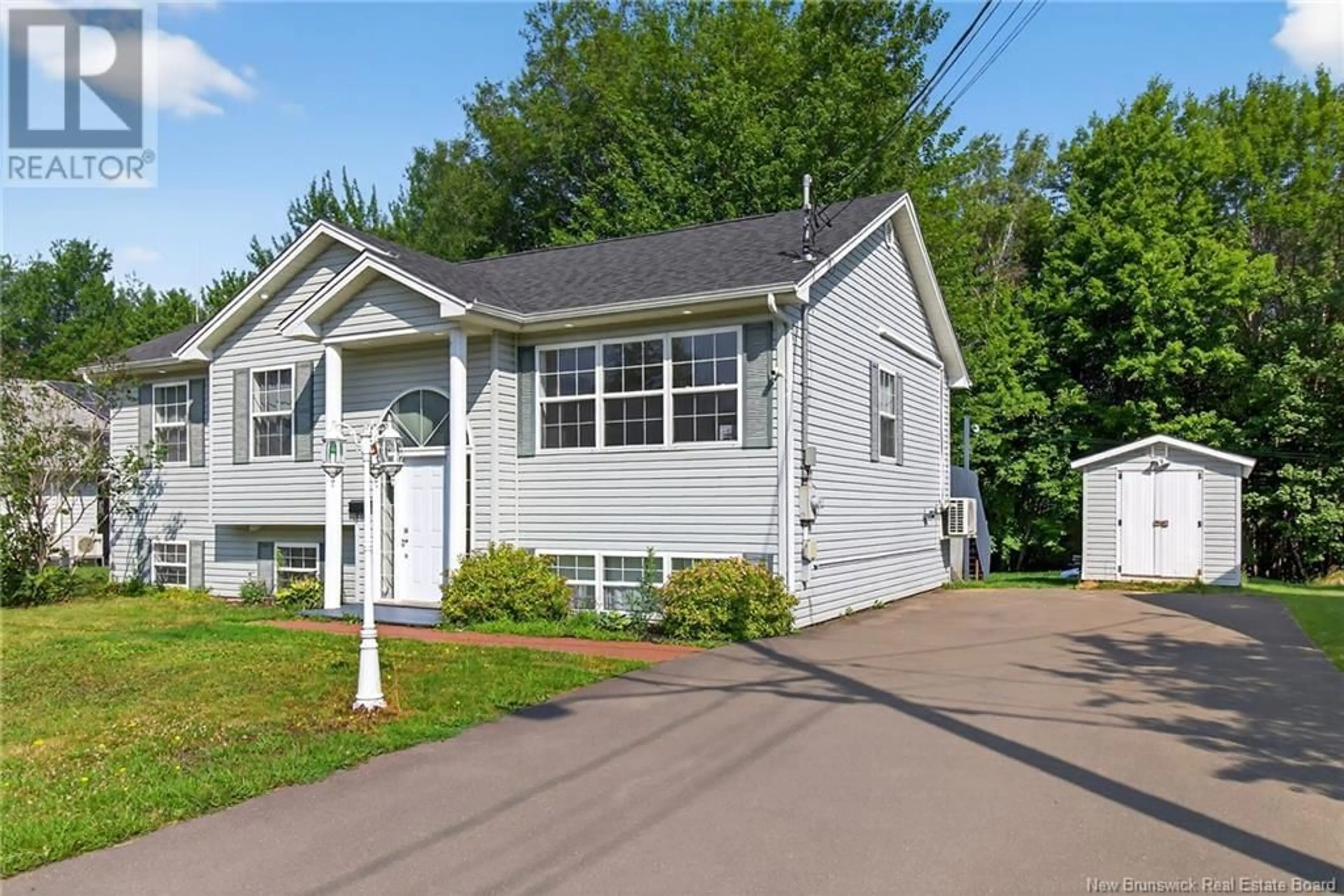 Home with vinyl exterior material, street for 153 BAHAMA STREET, Dieppe New Brunswick E1A6M9