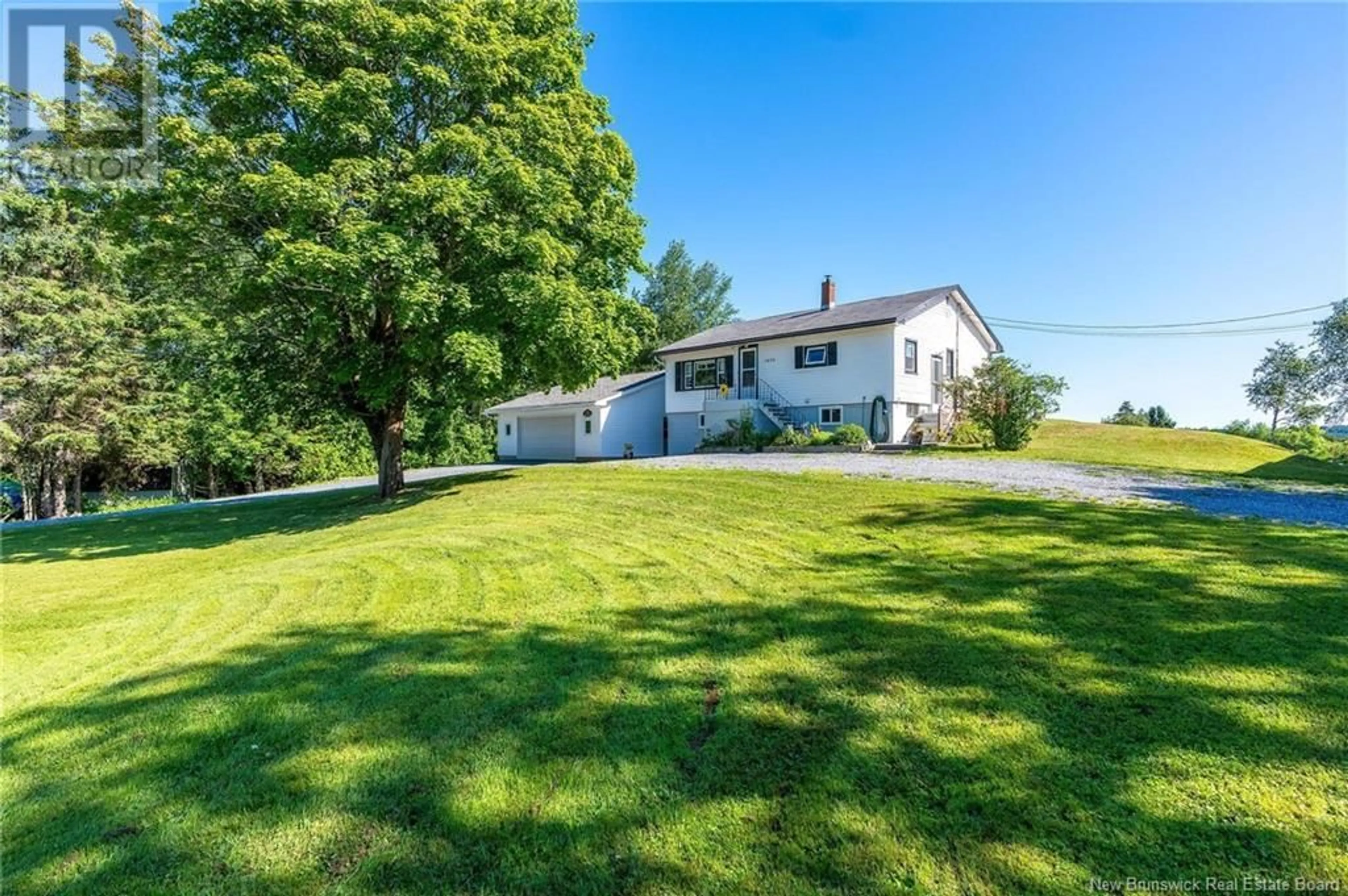 A pic from outside/outdoor area/front of a property/back of a property/a pic from drone, water/lake/river/ocean view for 1020 WESTFIELD ROAD, Saint John New Brunswick E2M7N2