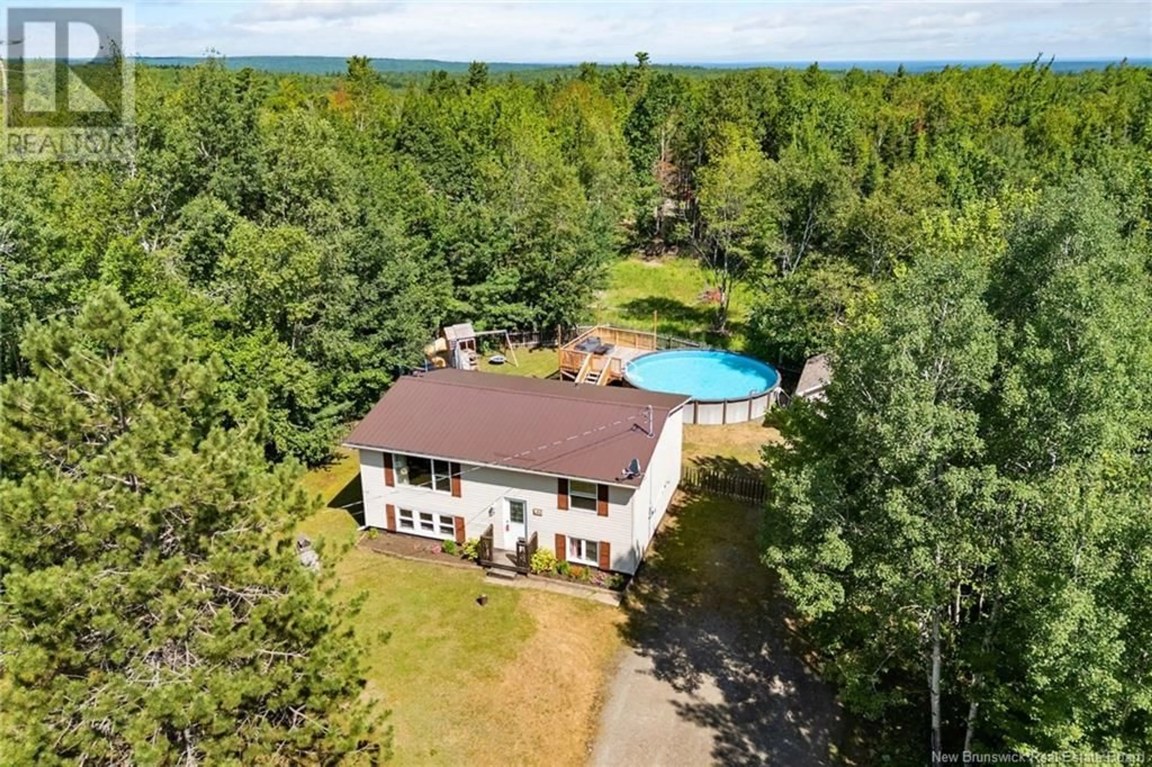 A pic from outside/outdoor area/front of a property/back of a property/a pic from drone, water/lake/river/ocean view for 66 BOYNE ROAD, Hoyt New Brunswick E5L2B8