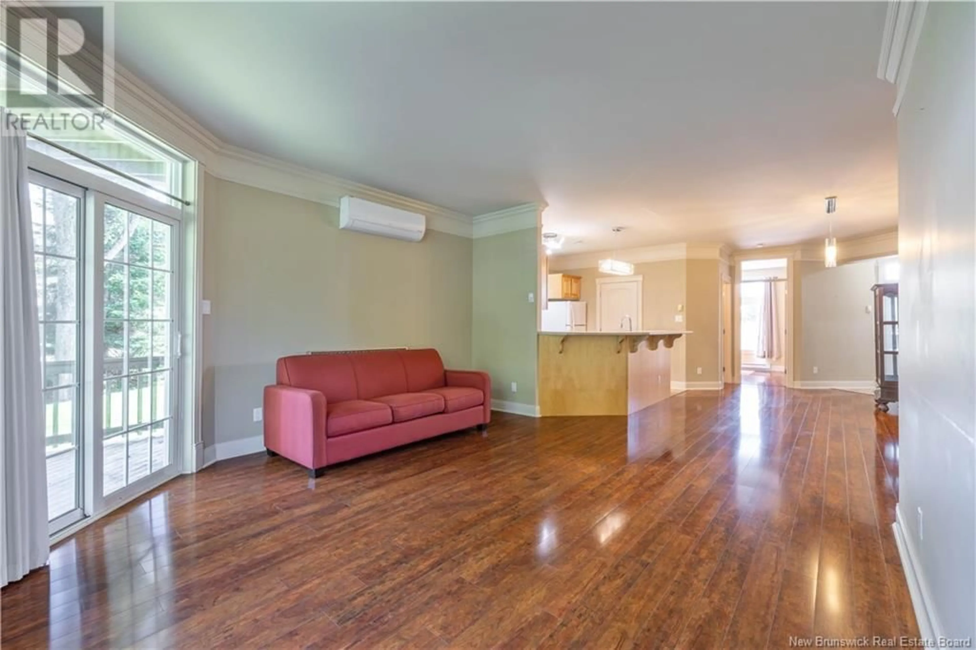 Living room with furniture, wood/laminate floor for 8 TRANQUILITY LANE, Quispamsis New Brunswick E2E0H8