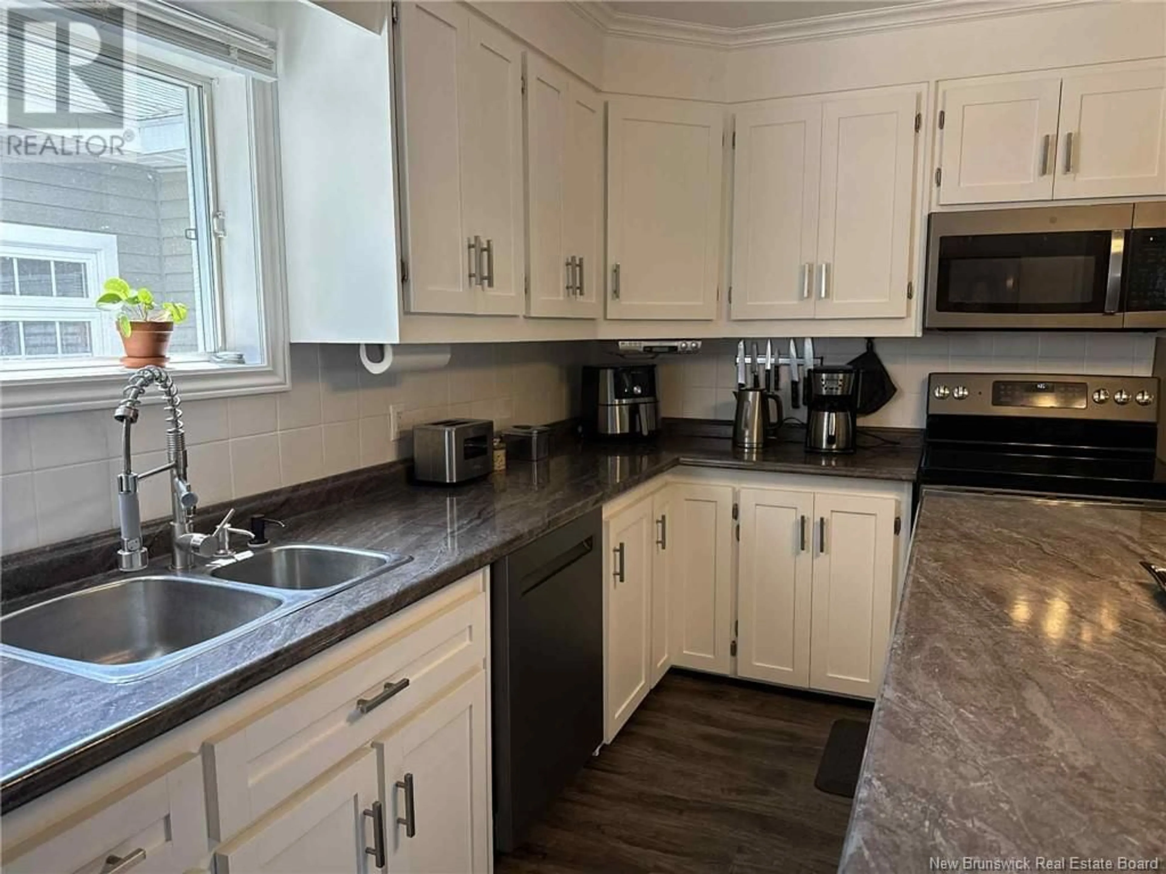Standard kitchen, unknown for 43 PRINCESS STREET, Miramichi New Brunswick E1N2K4