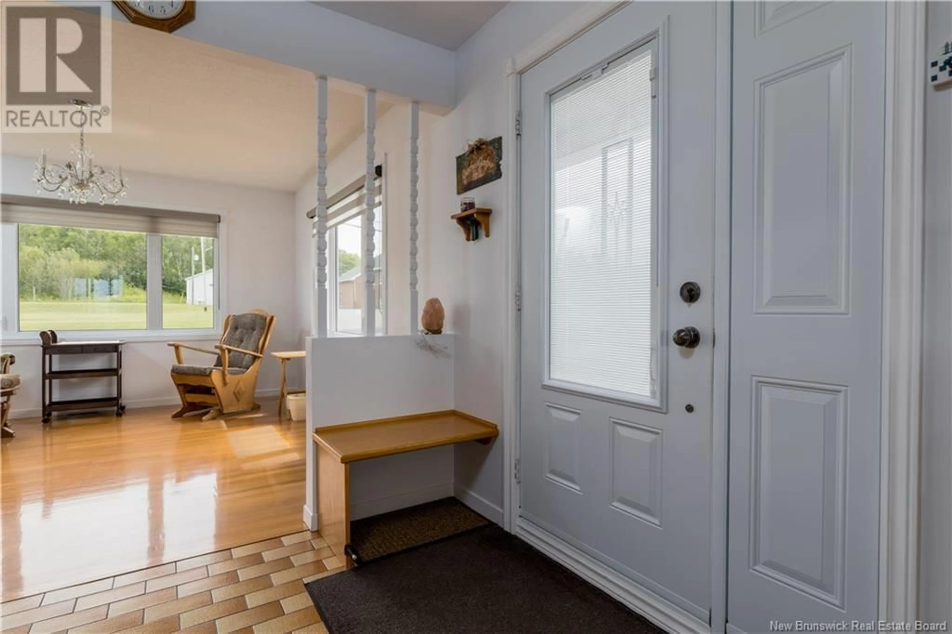 Indoor entryway for 253 ST-GEORGES STREET, Grand-Sault/Grand Falls New Brunswick E3Y1C4