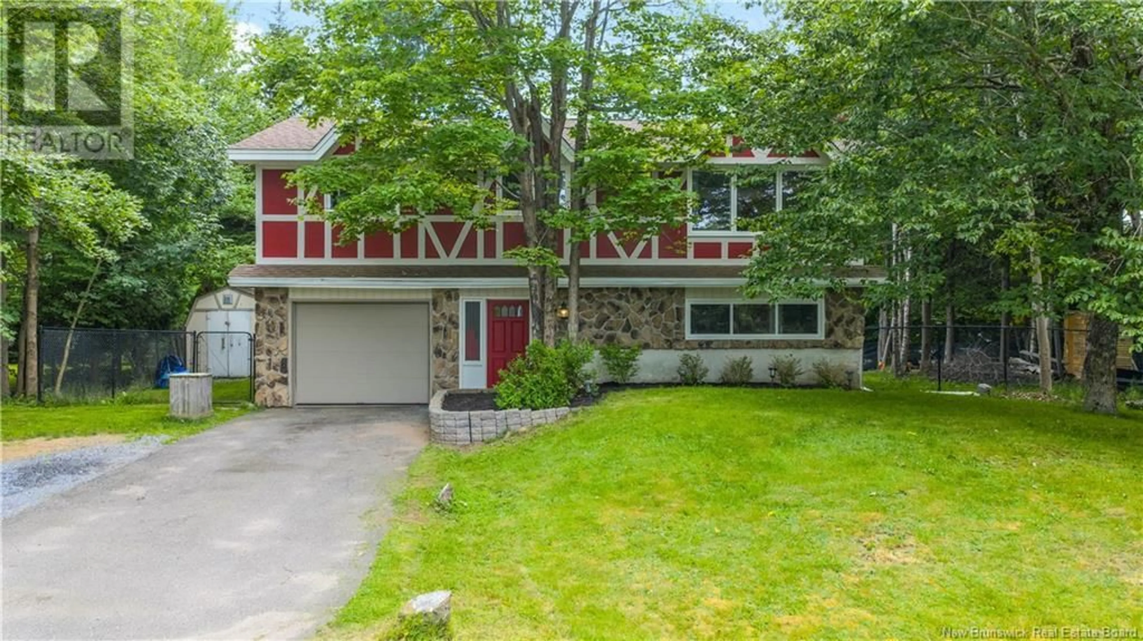 Home with vinyl exterior material, street for 26 ISLAY DRIVE, Rothesay New Brunswick E2E3J3