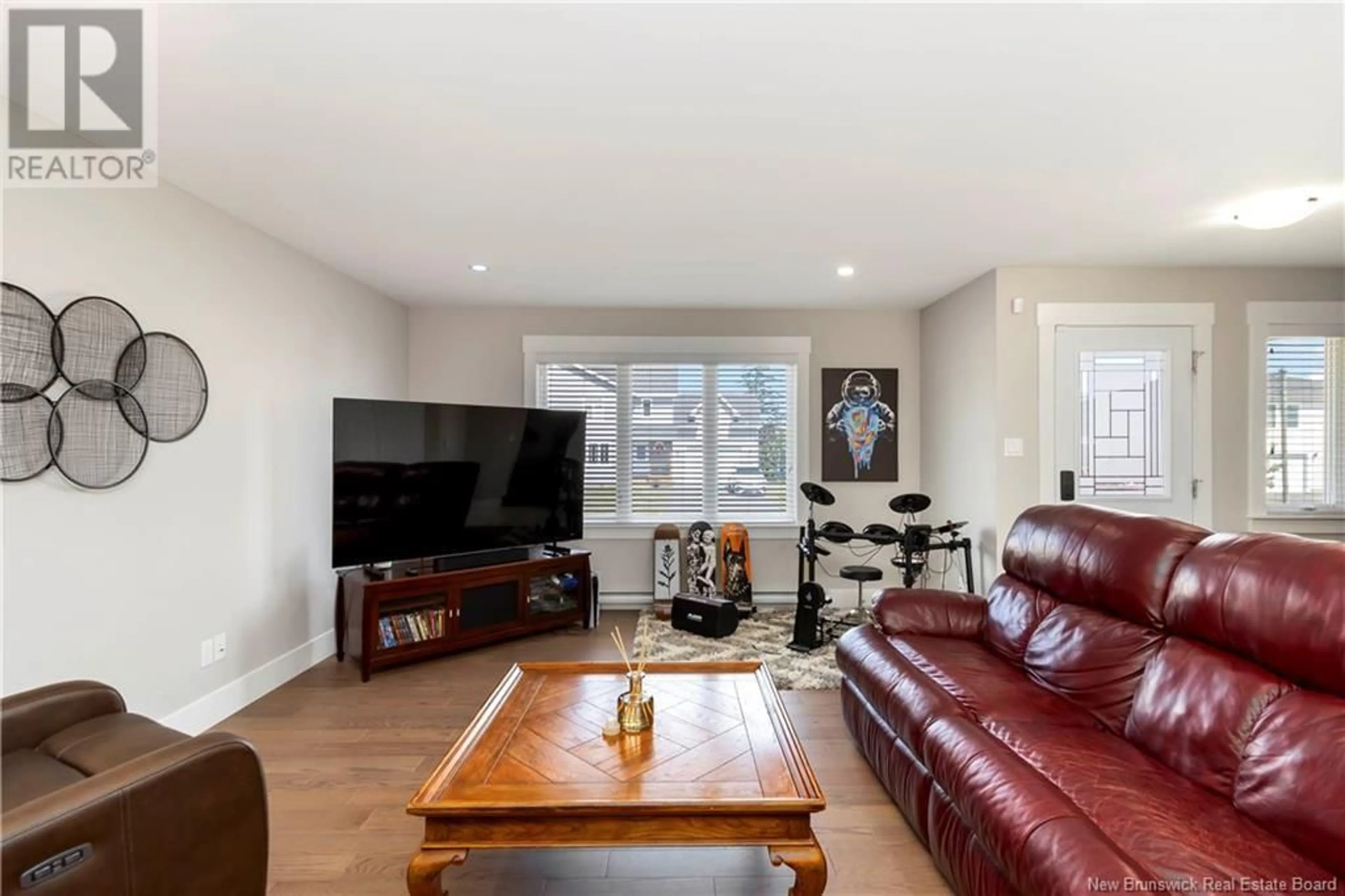 Living room with furniture, unknown for 101 CROWBUSH CRESCENT, Moncton New Brunswick E1G0H1