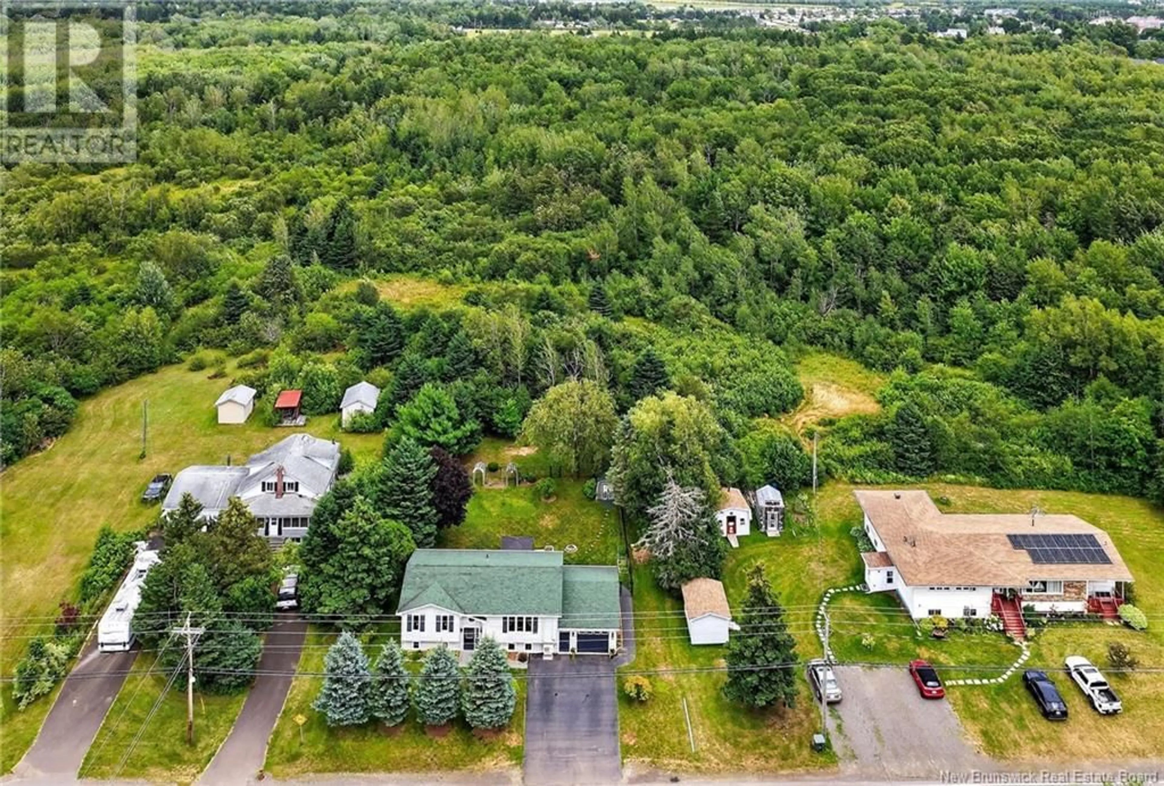 A pic from outside/outdoor area/front of a property/back of a property/a pic from drone, unknown for 76 POINTE-DU-CHENE ROAD, Shediac New Brunswick E4P2M2