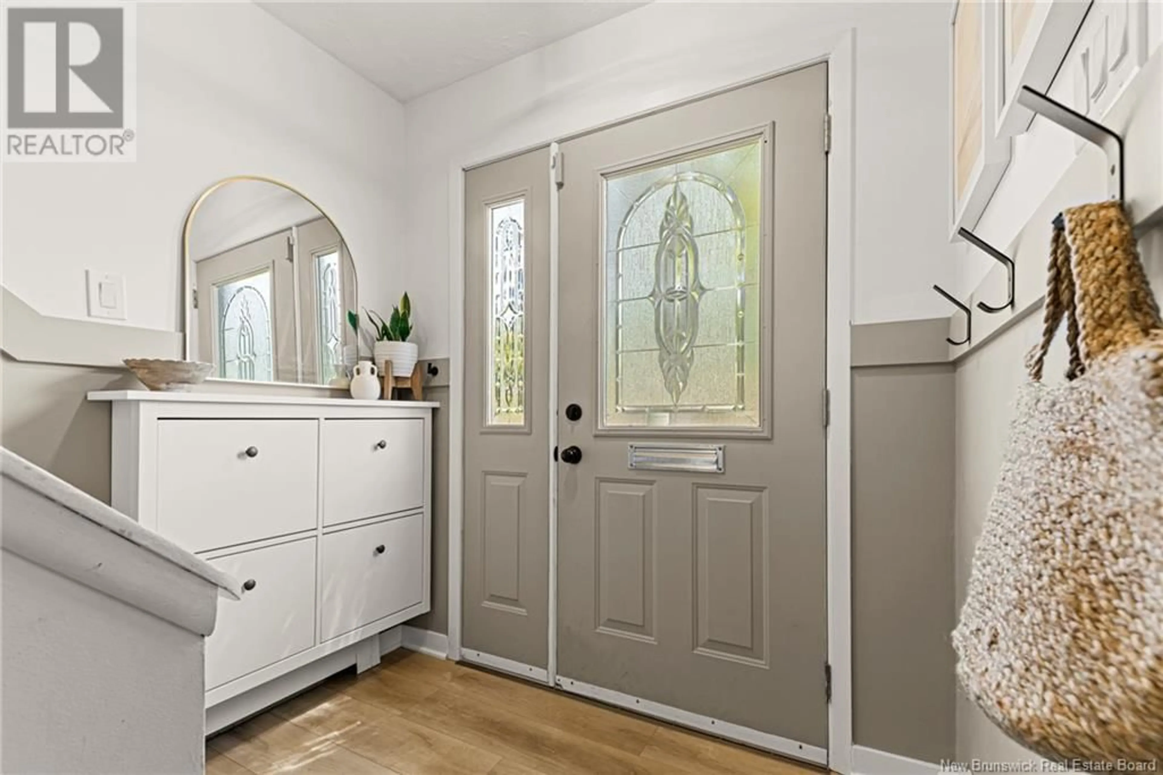 Indoor entryway for 322 BEVERLY CRESCENT, Riverview New Brunswick E1B3B6