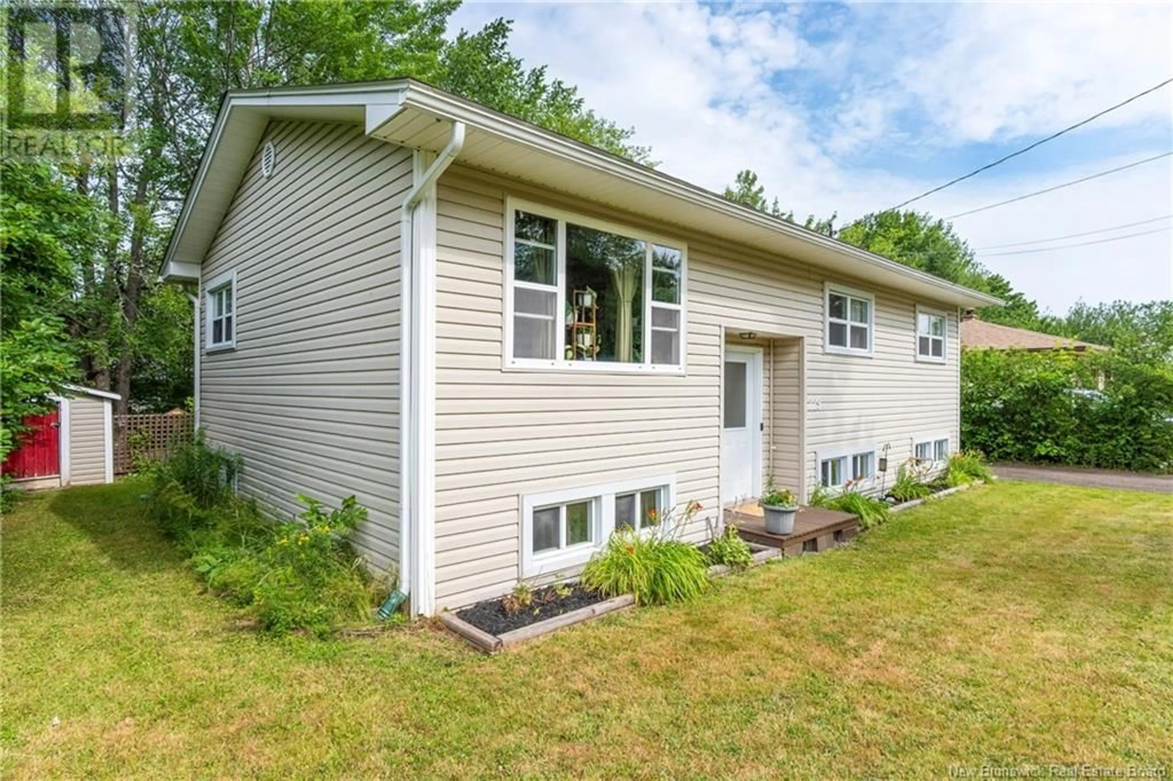 Home with vinyl exterior material, unknown for 229 OGDEN DRIVE, Riverview New Brunswick E1B2S5