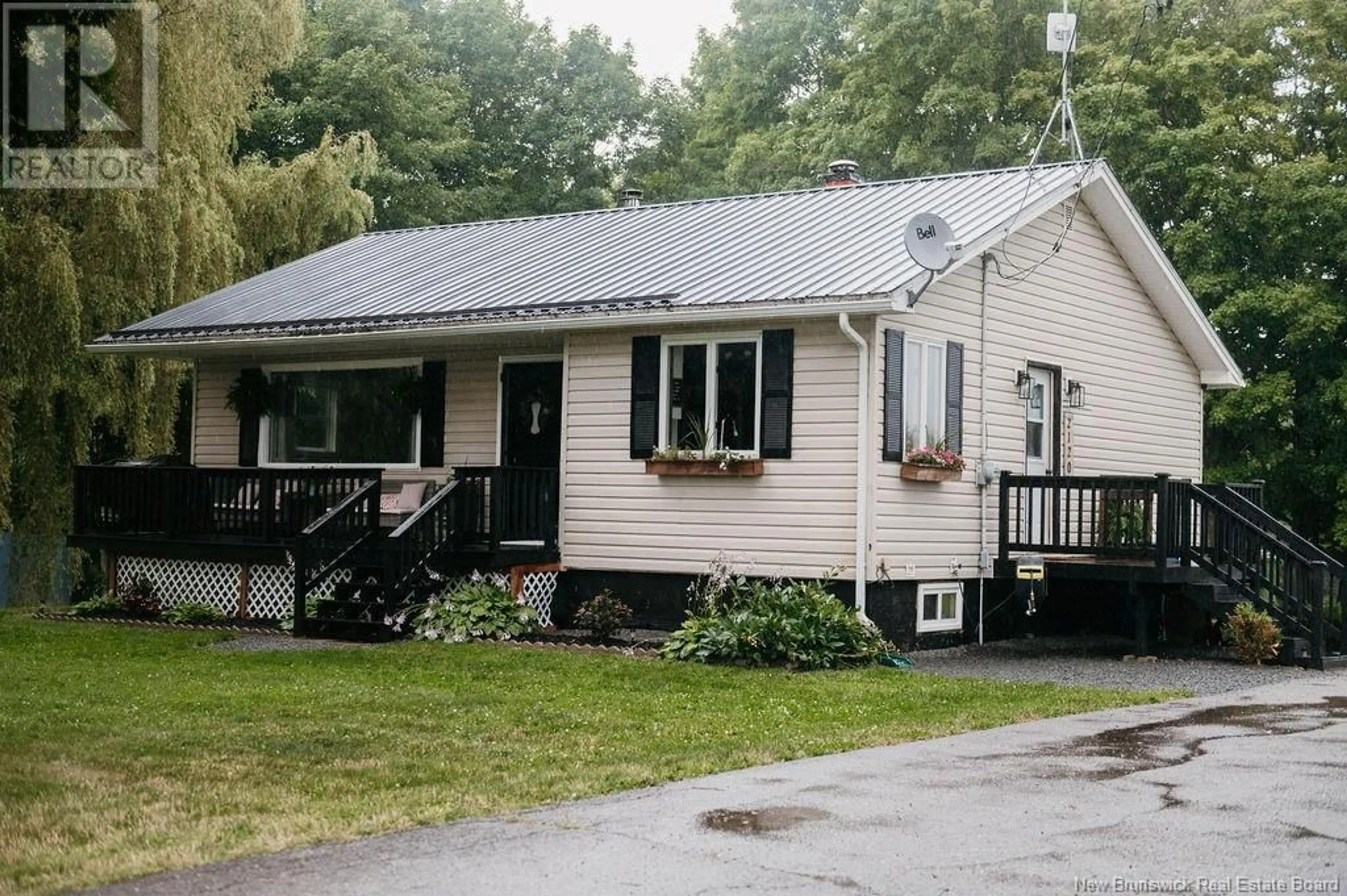 Home with vinyl exterior material, street for 2120 560 ROUTE, Lakeville New Brunswick E7K1W8