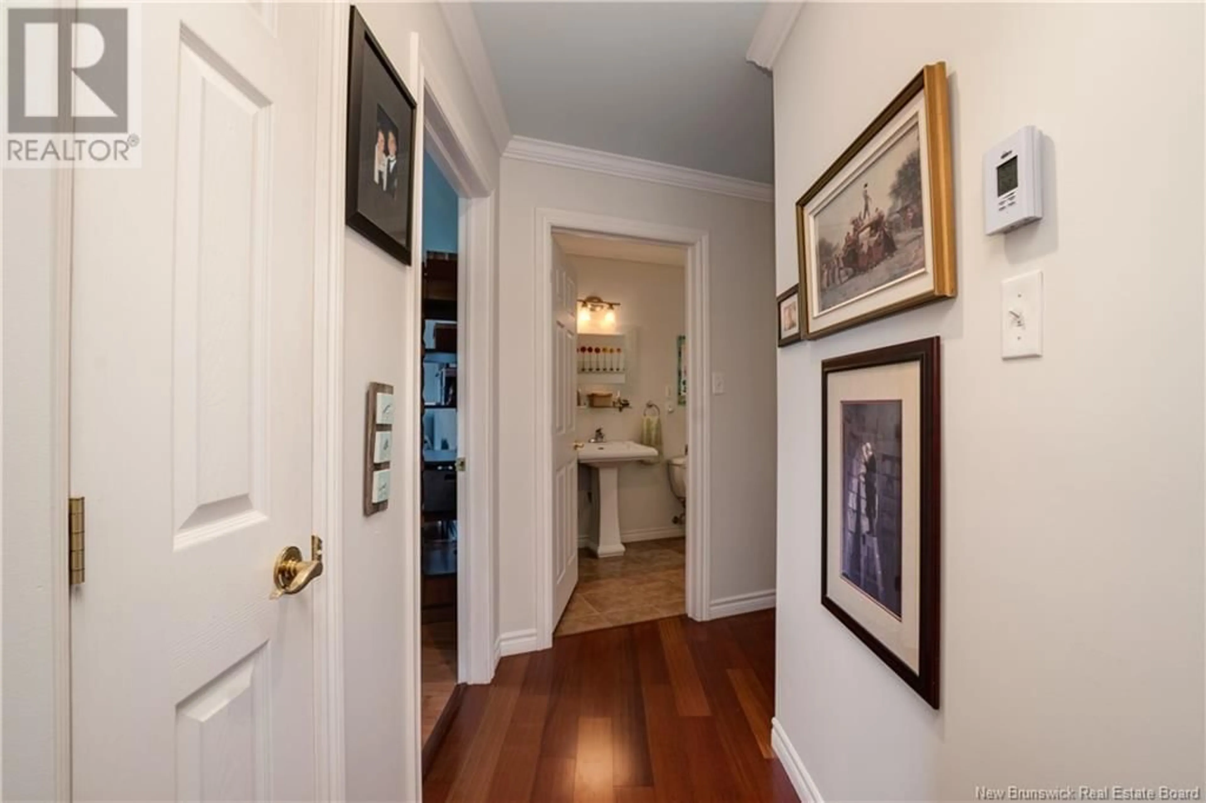 Indoor entryway for 105 - 80 MOUNT PLEASANT ROAD, Moncton New Brunswick E1G5H8