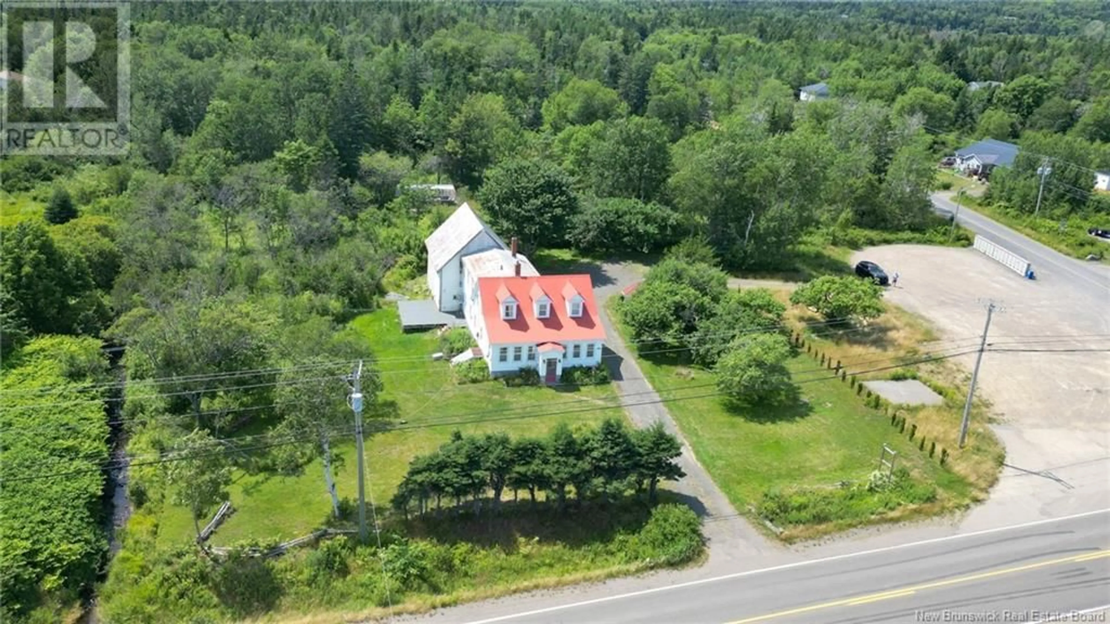 A pic from outside/outdoor area/front of a property/back of a property/a pic from drone, building for 600 ROUTE 776, Grand Manan New Brunswick E5G3C1