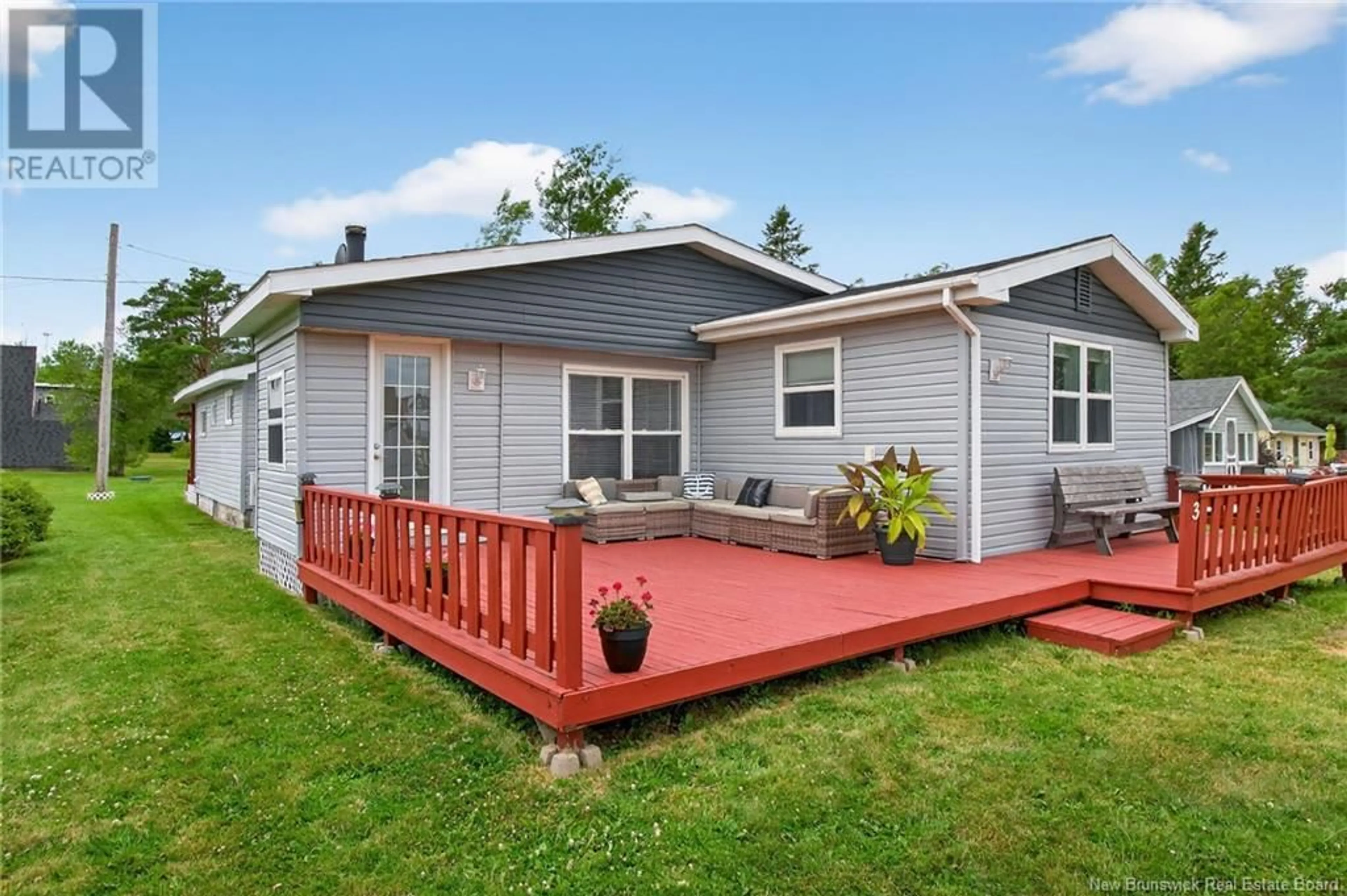 Home with vinyl exterior material, unknown for 3 LORRAINE AVENUE, Grande-Digue New Brunswick E4R4S1