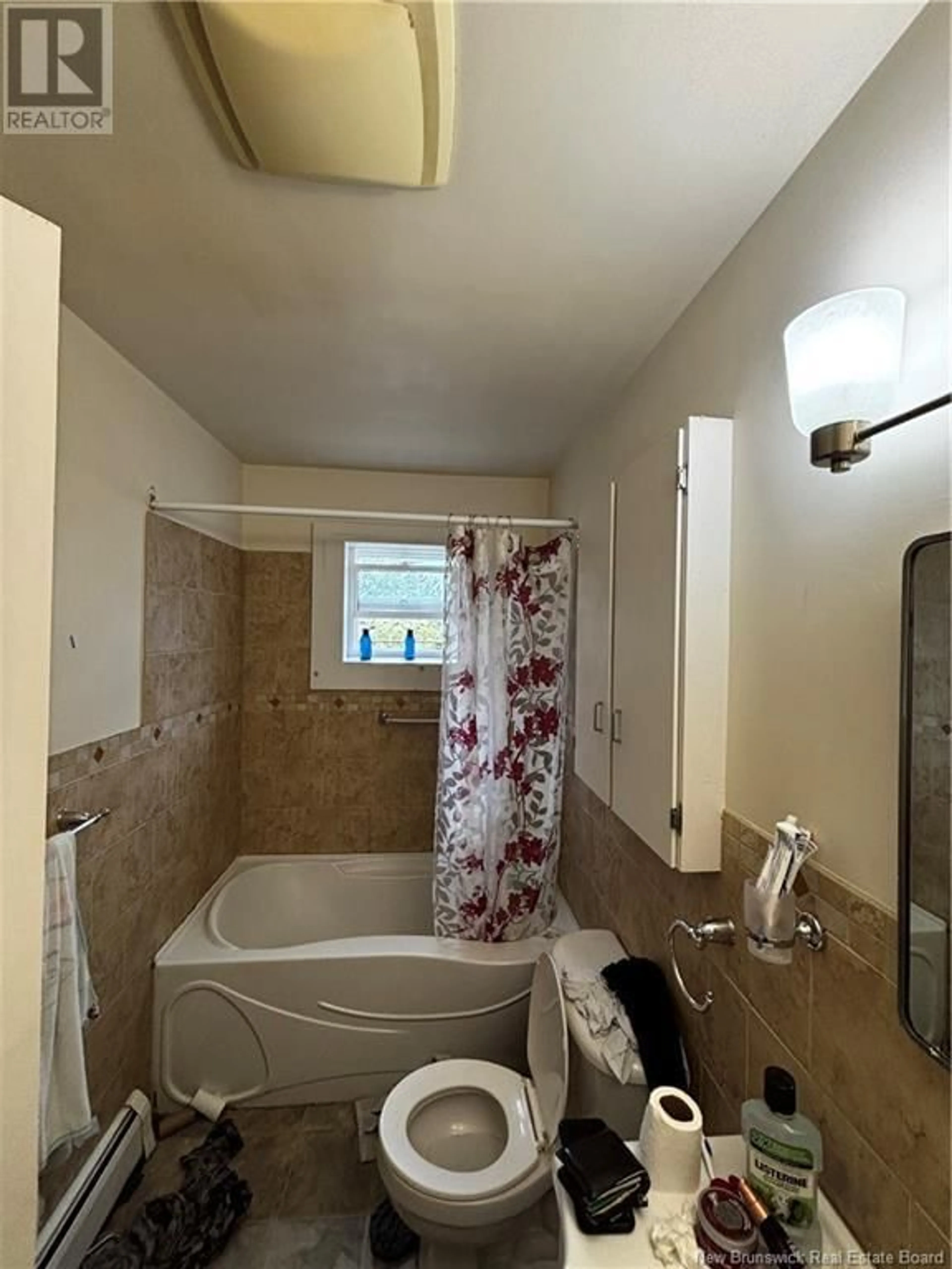 Standard bathroom, unknown for 324 ARGYLE, Moncton New Brunswick E1C3V6