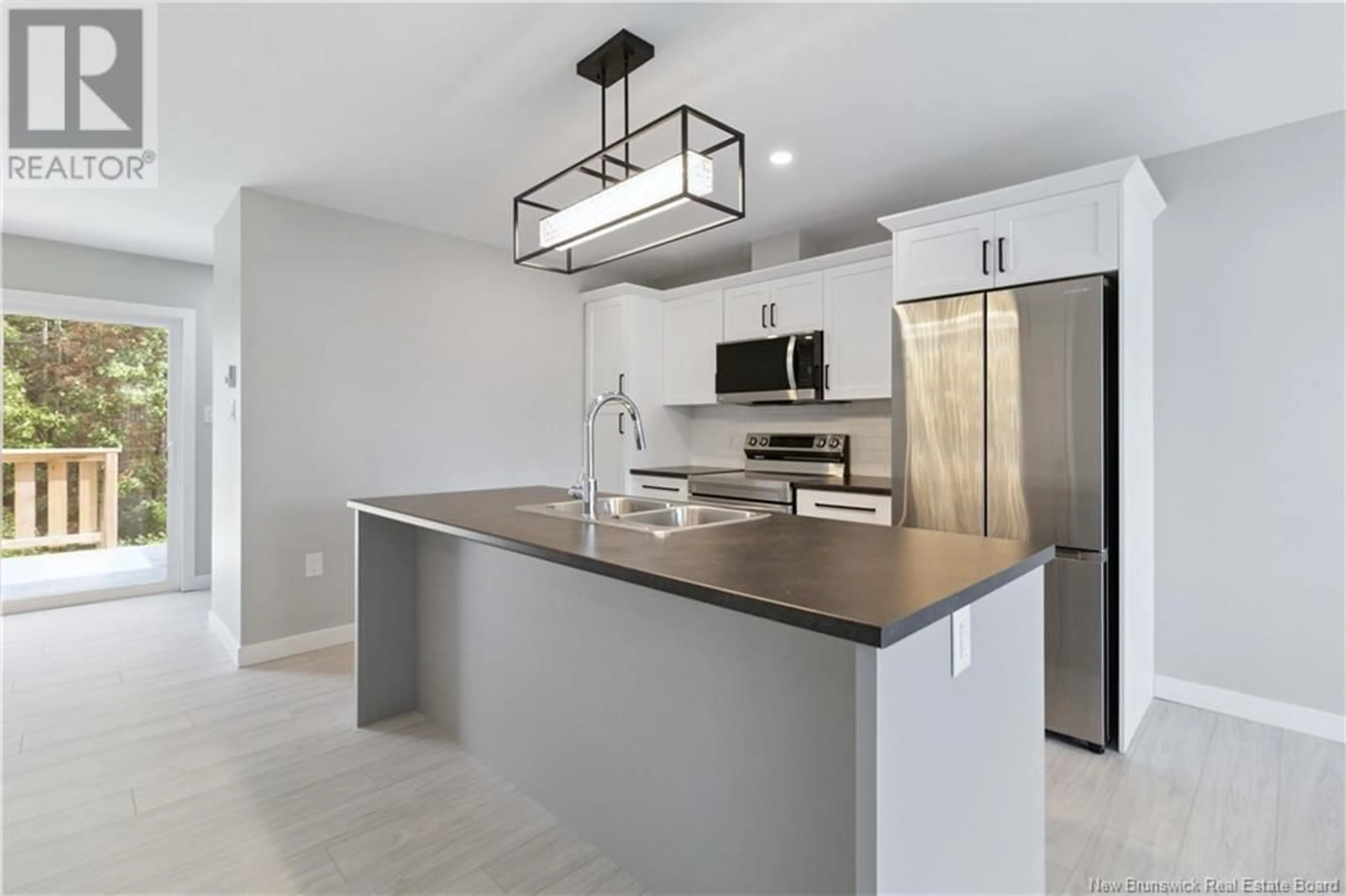 Open concept kitchen, ceramic/tile floor for 378 DAMIEN, Dieppe New Brunswick E1A0H3