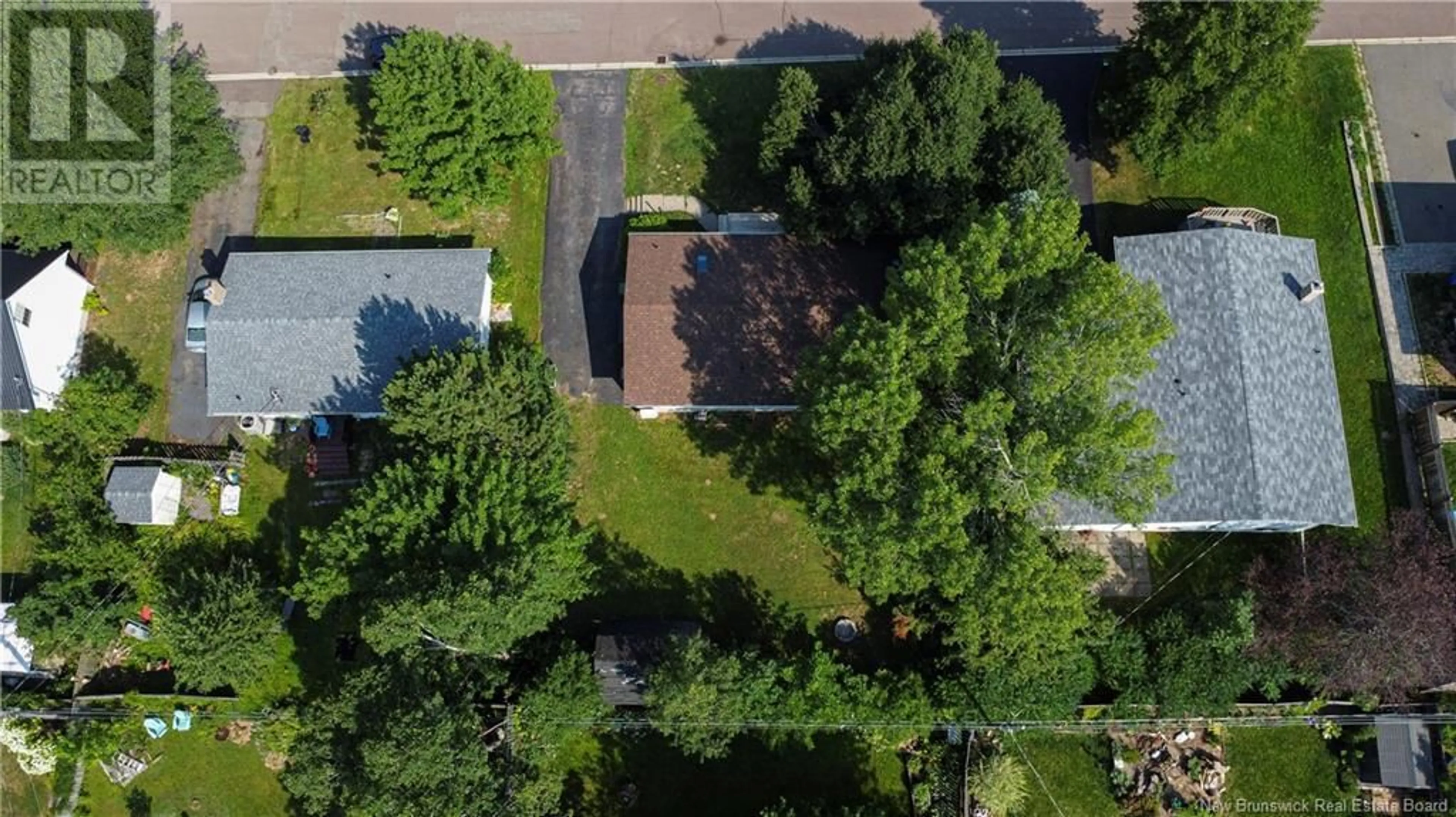 A pic from outside/outdoor area/front of a property/back of a property/a pic from drone, street for 31 GLENGARRY LANE, Riverview New Brunswick E1B3B8