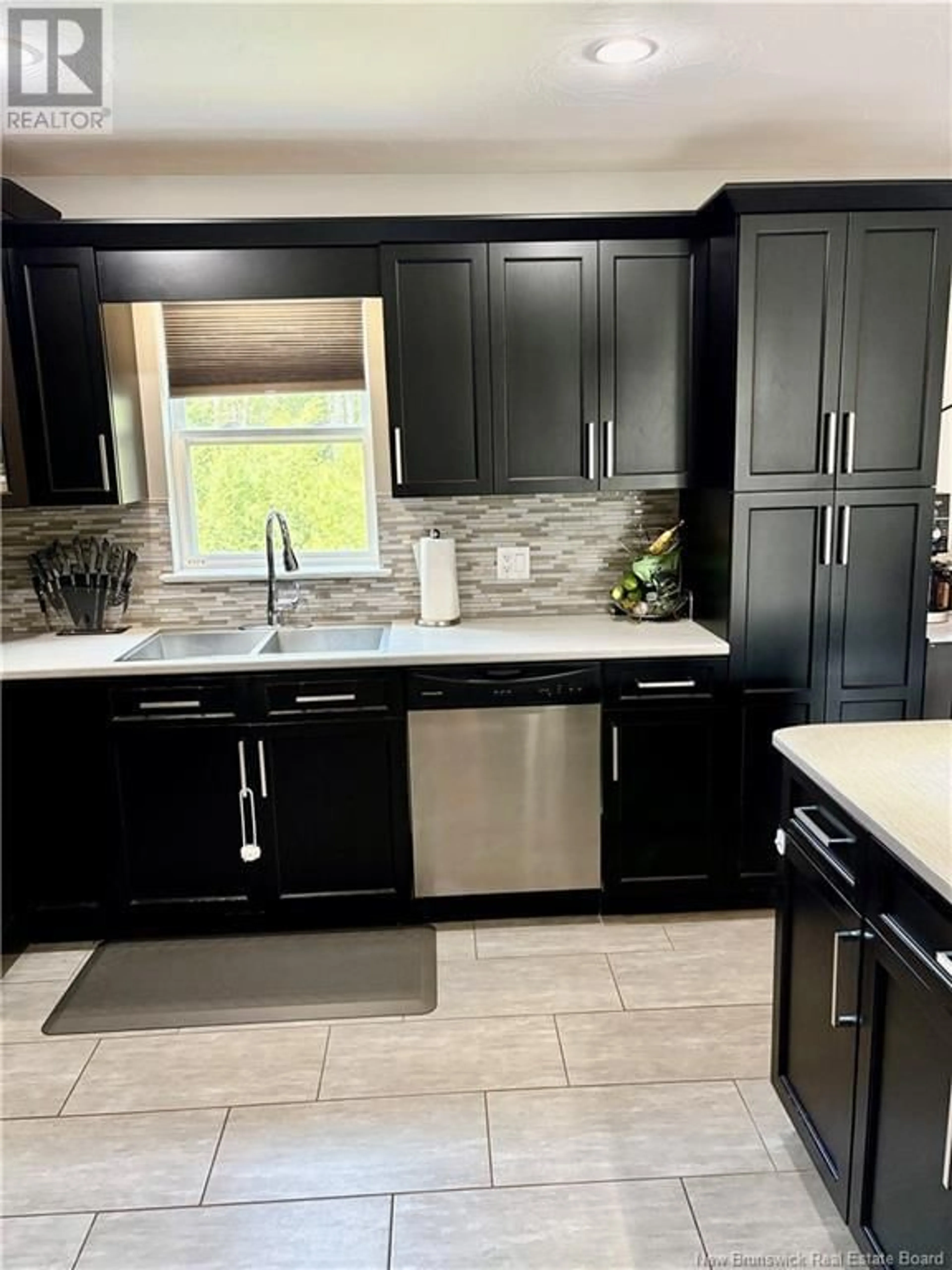Contemporary kitchen, ceramic/tile floor for 216 BELLE FORET, Dieppe New Brunswick E1A9E5