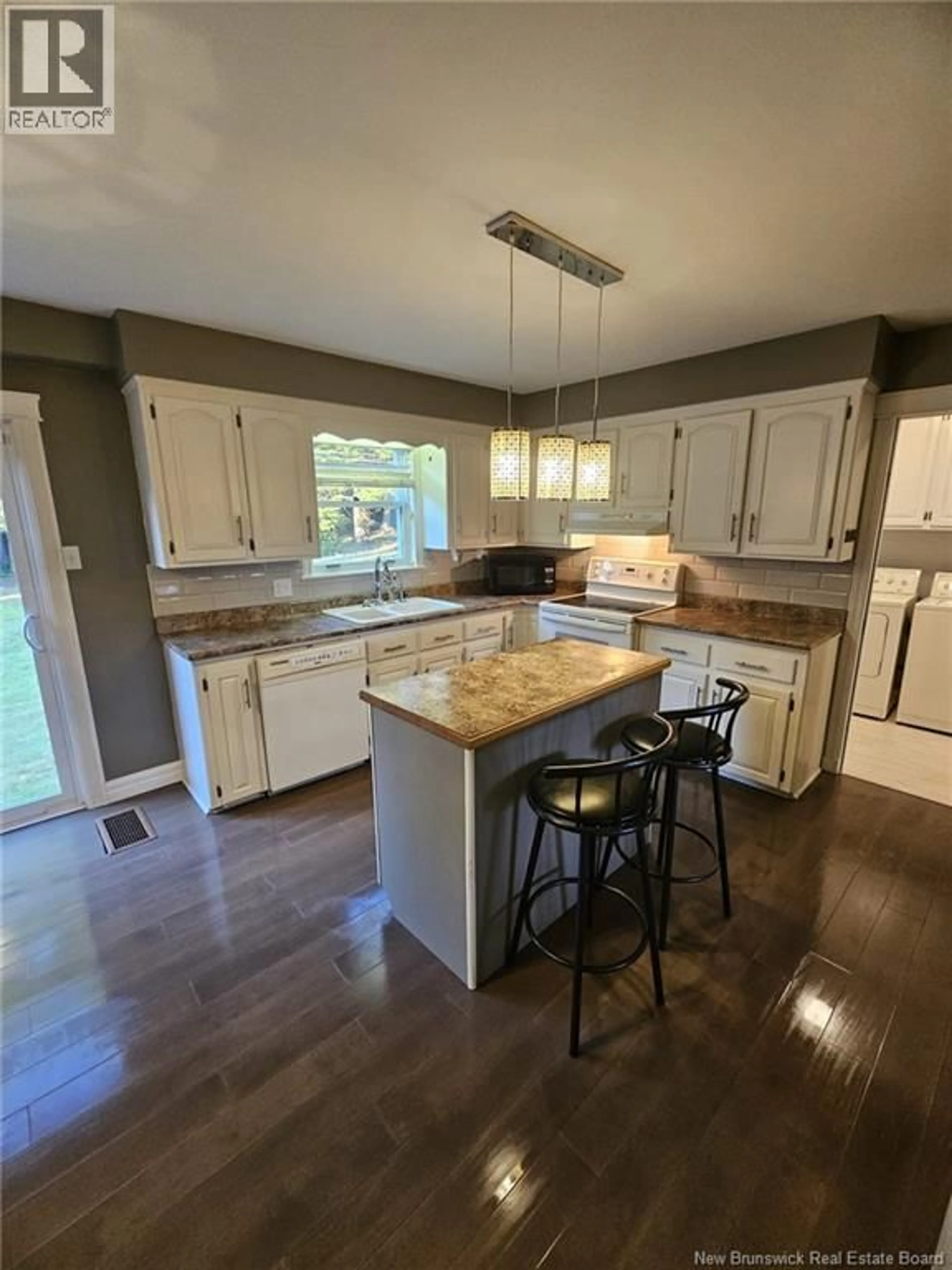Open concept kitchen, unknown for 11 COVE CRESCENT, Rothesay New Brunswick E2E4Y5