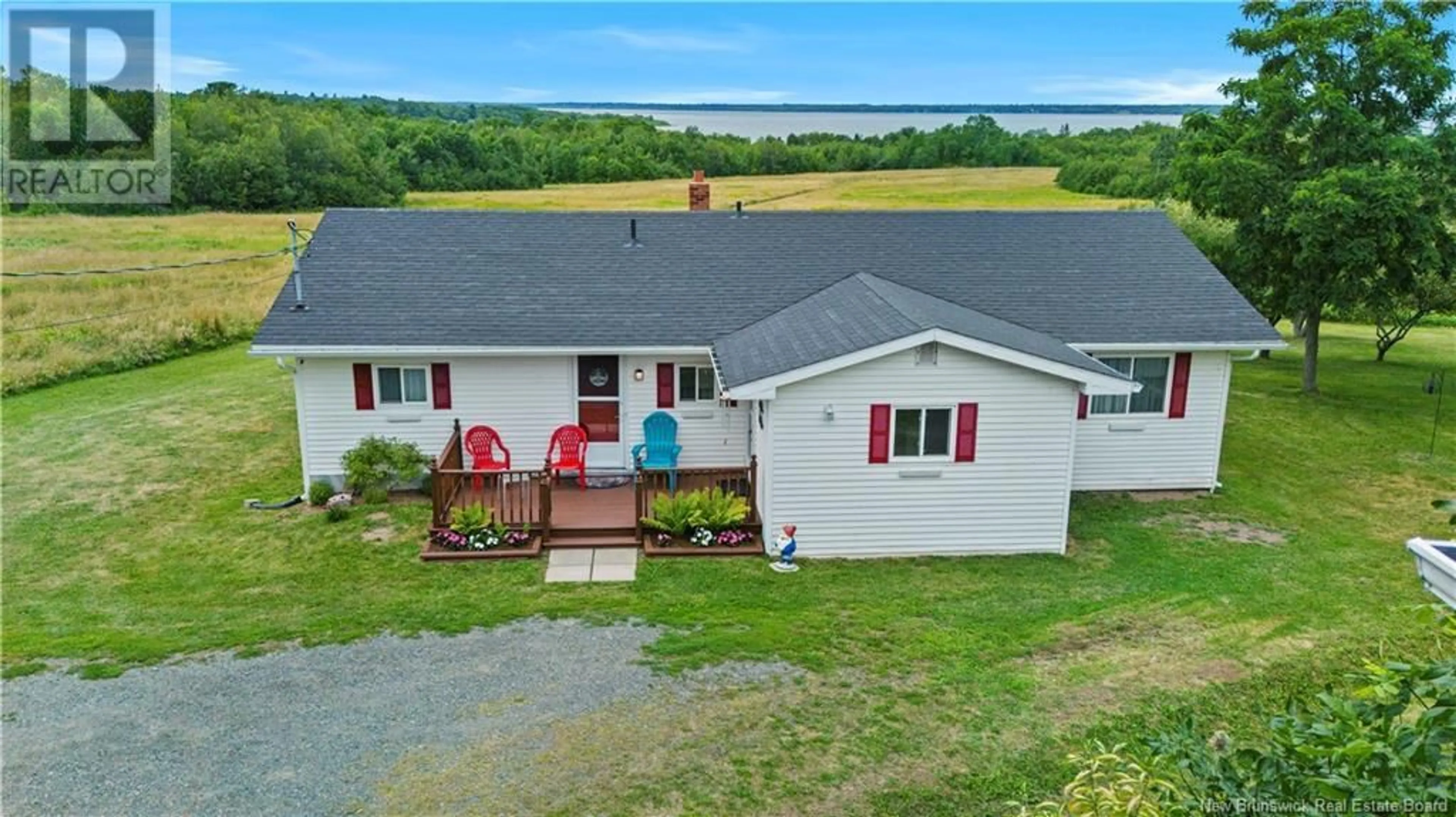 A pic from outside/outdoor area/front of a property/back of a property/a pic from drone, unknown for 5271 ROUTE 105, Whites Cove New Brunswick E4C3H1