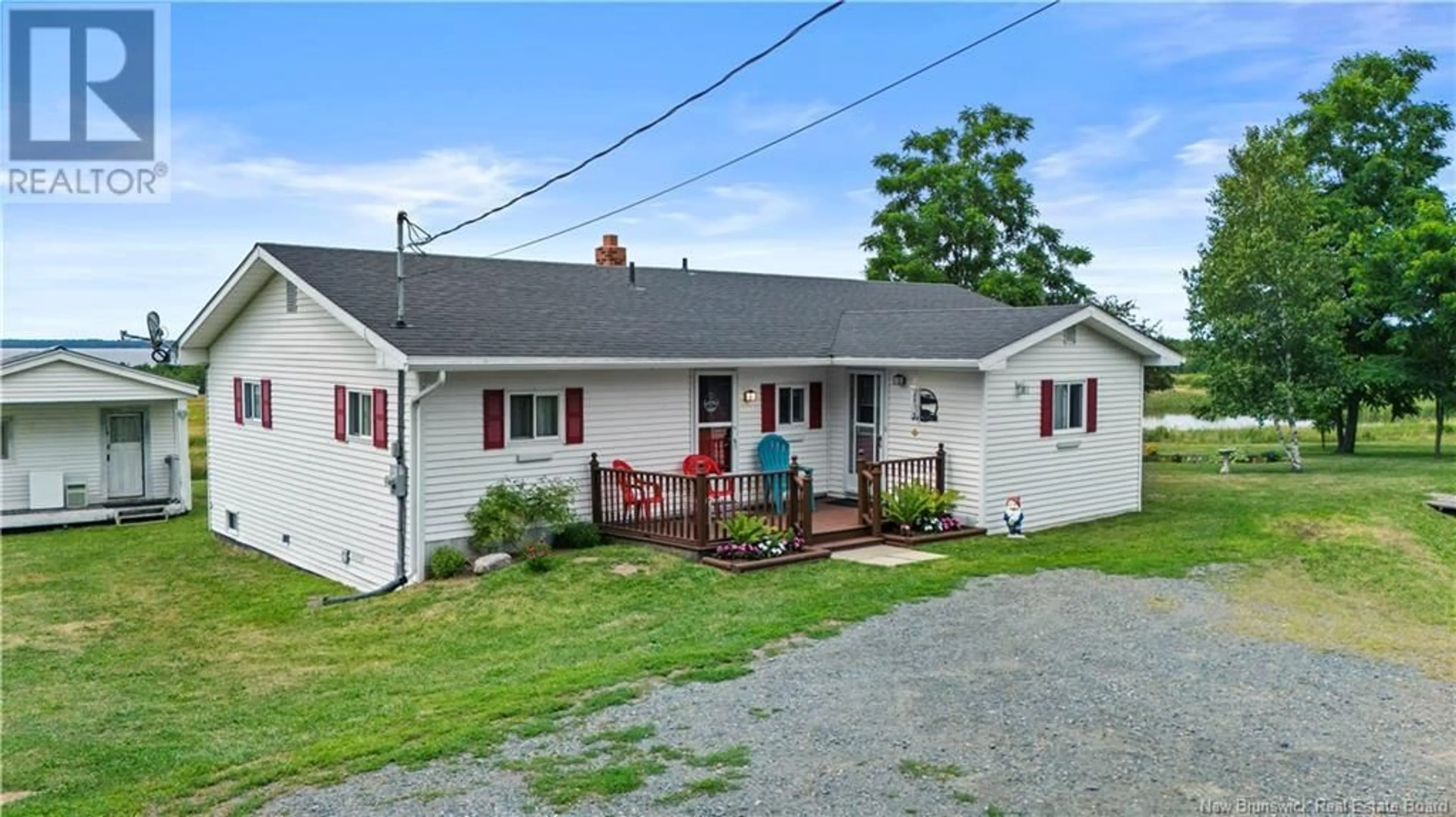 Patio, street for 5271 ROUTE 105, Whites Cove New Brunswick E4C3H1