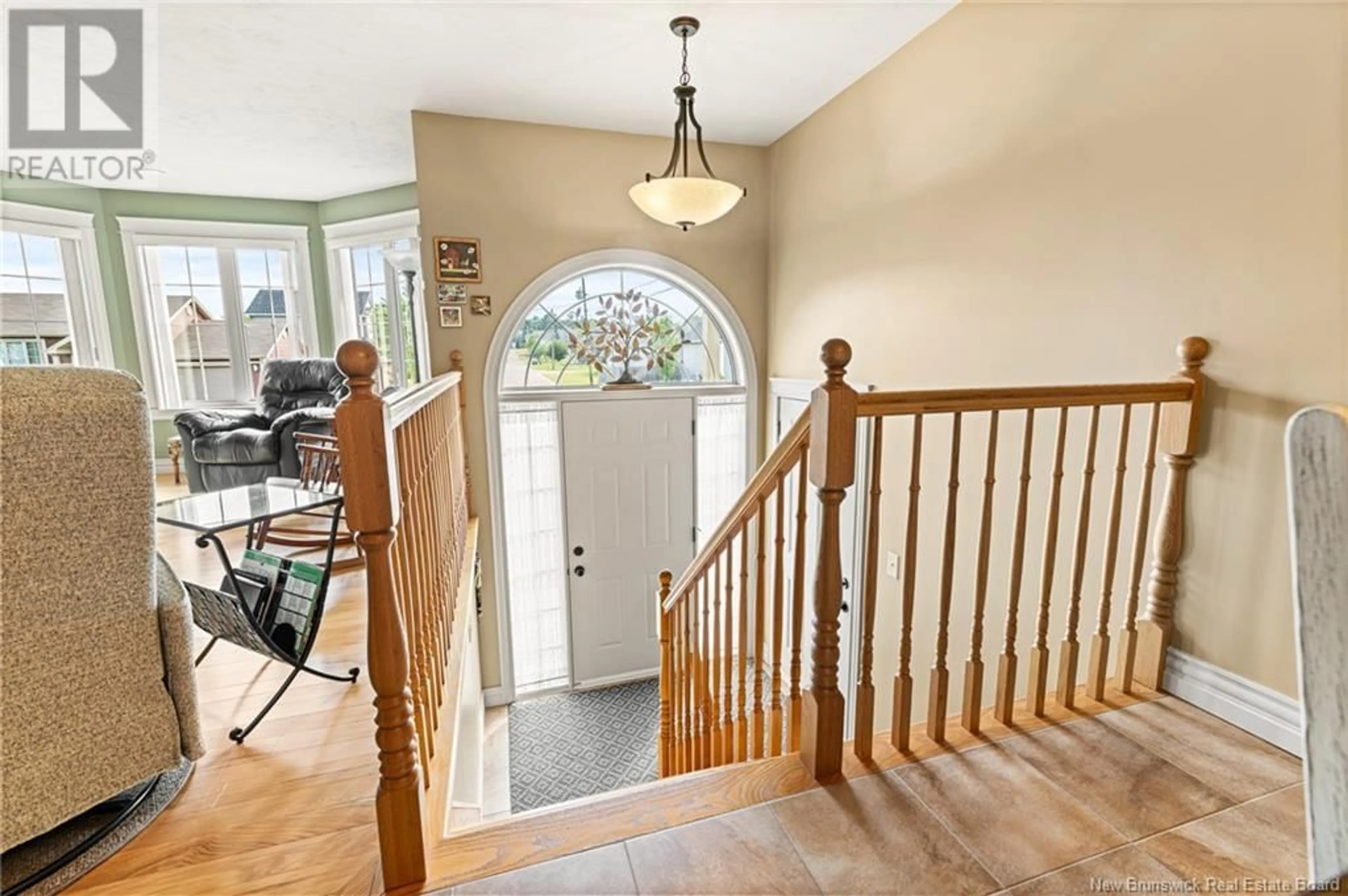 Indoor foyer for 47 SEBASTIEN STREET, Shediac New Brunswick E4P0K7
