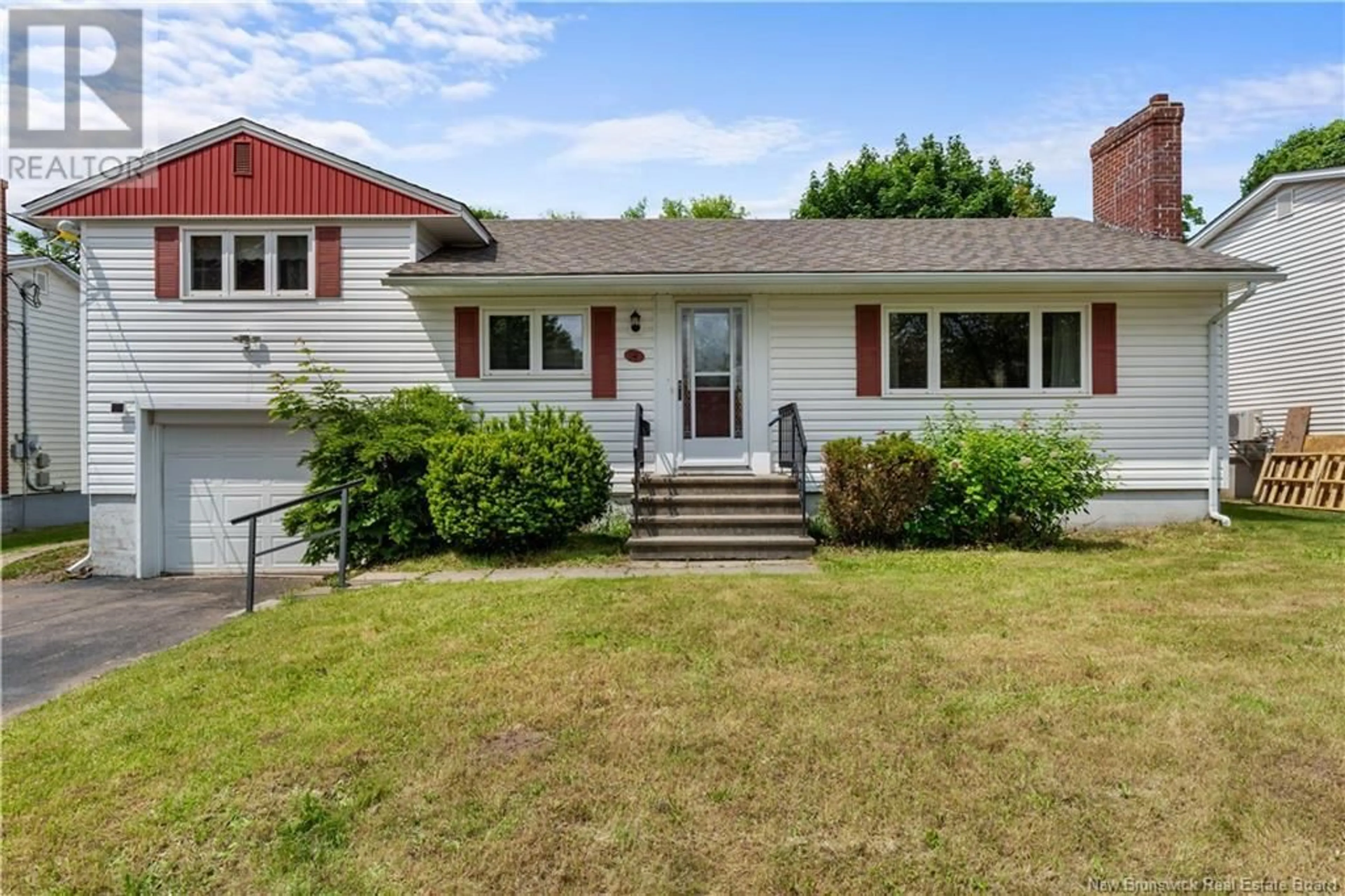 Home with vinyl exterior material, street for 94 HEDGEWOOD, Moncton New Brunswick E1E2W5