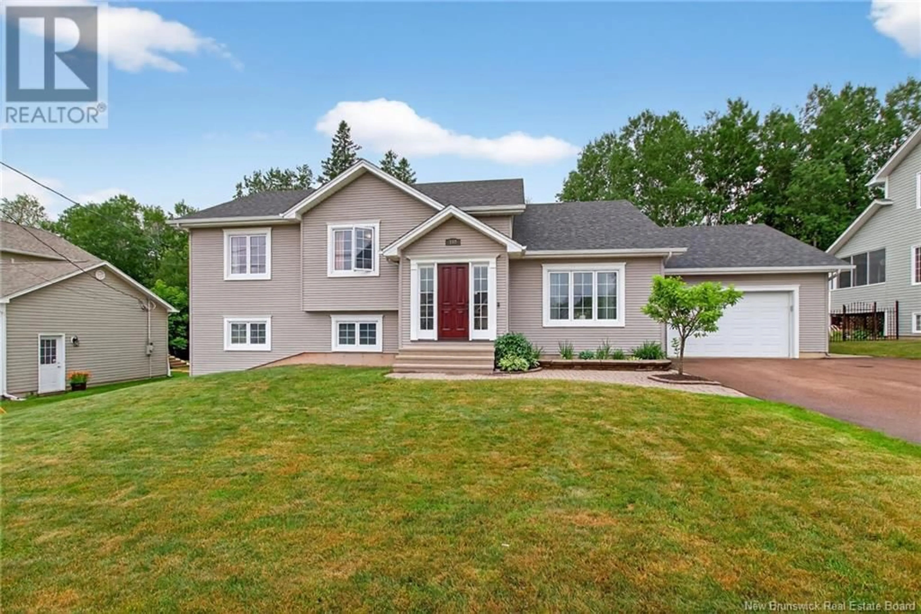 Home with vinyl exterior material, unknown for 108 MEUNIER STREET, Dieppe New Brunswick E1A7W9