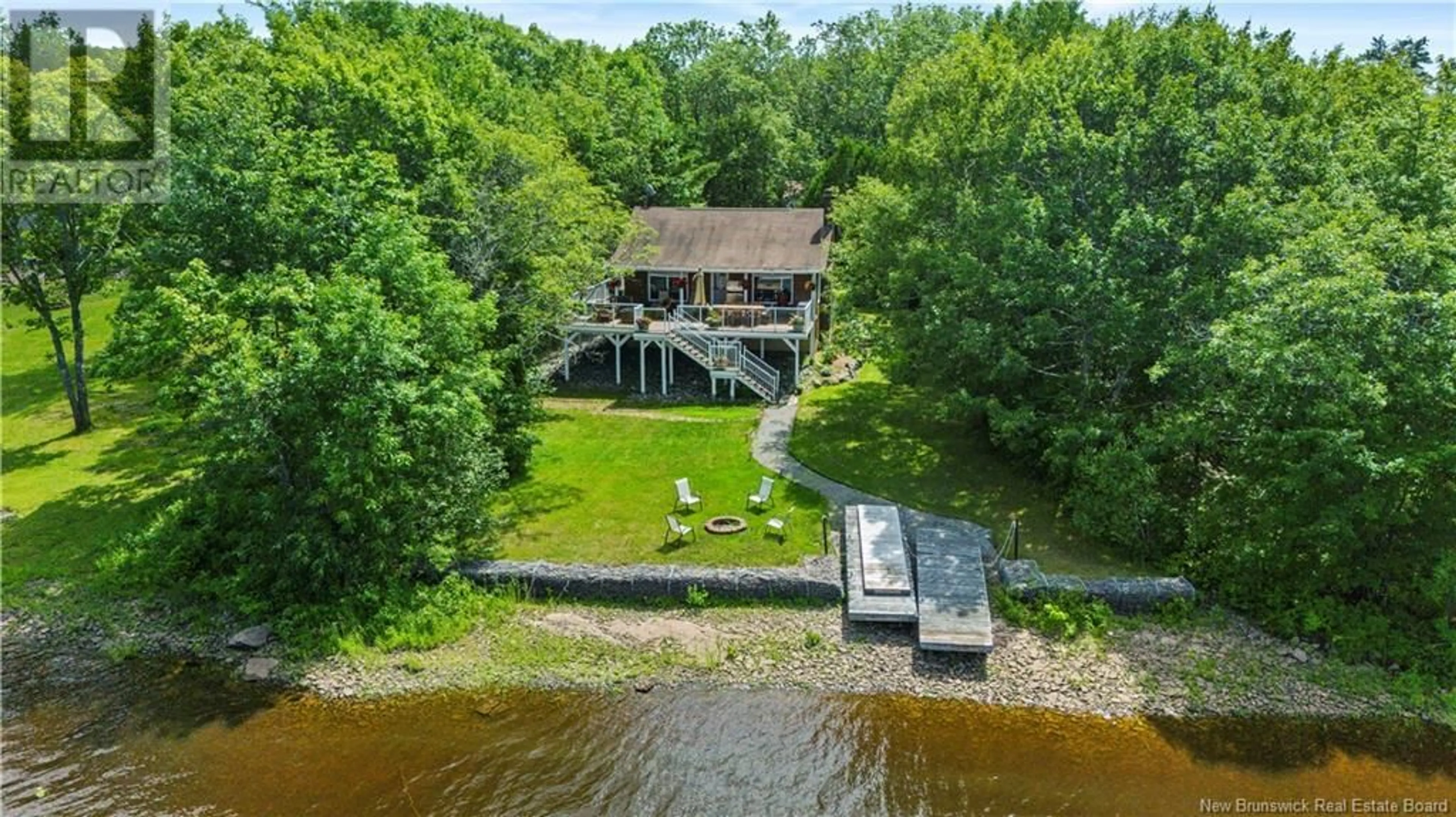 A pic from outside/outdoor area/front of a property/back of a property/a pic from drone, water/lake/river/ocean view for 29 CROMWELL ROAD, Cambridge-Narrows New Brunswick E2M7E9