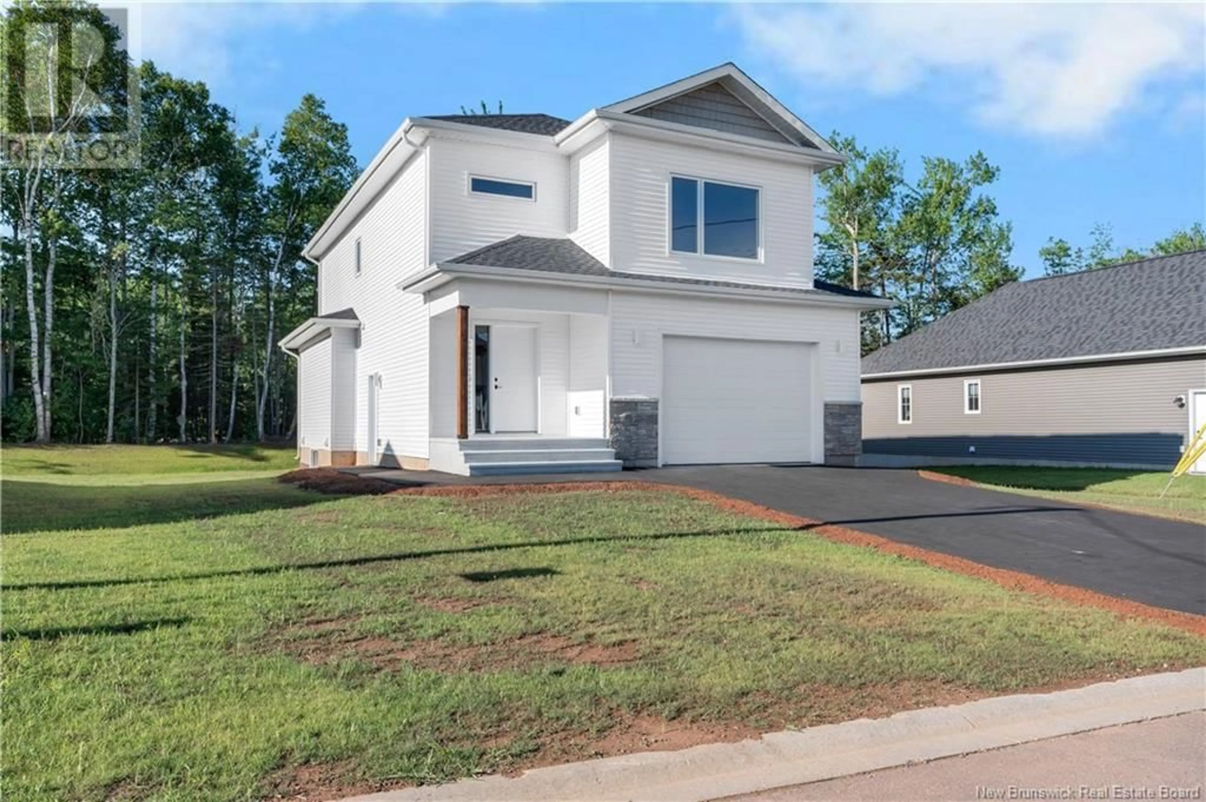 Home with vinyl exterior material, street for 77 GUY STREET, Shediac New Brunswick E4P0L5
