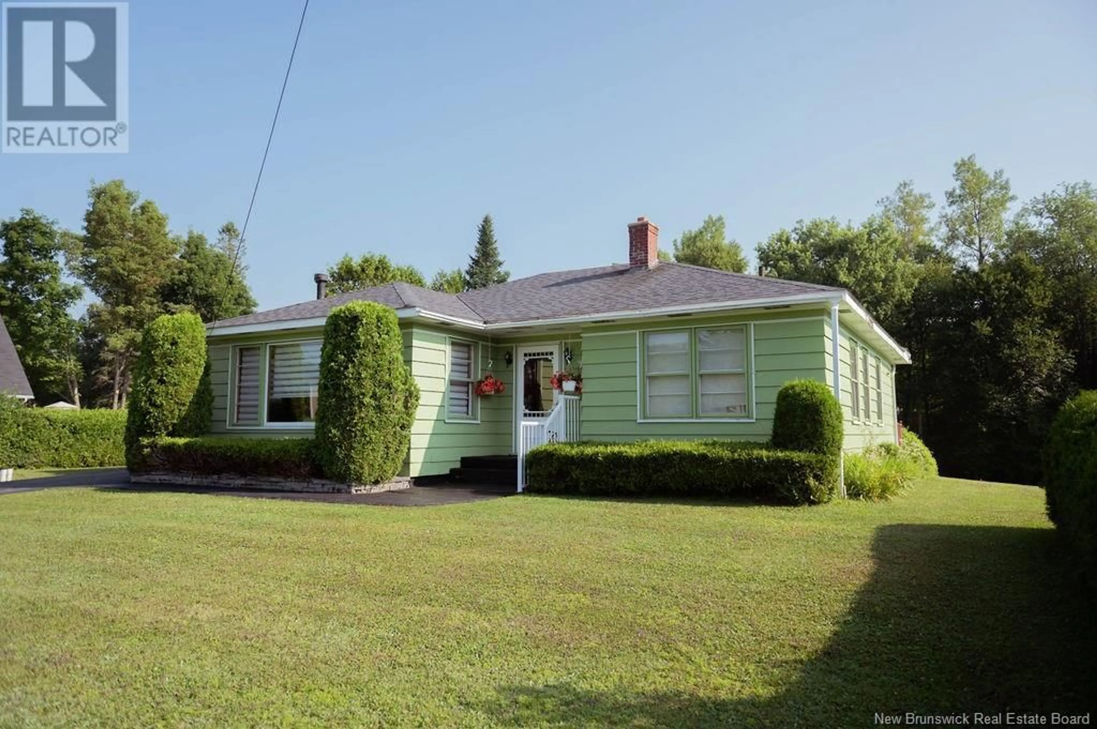 Home with vinyl exterior material, building for 13 MILL STREET, Centreville New Brunswick E7K2B5