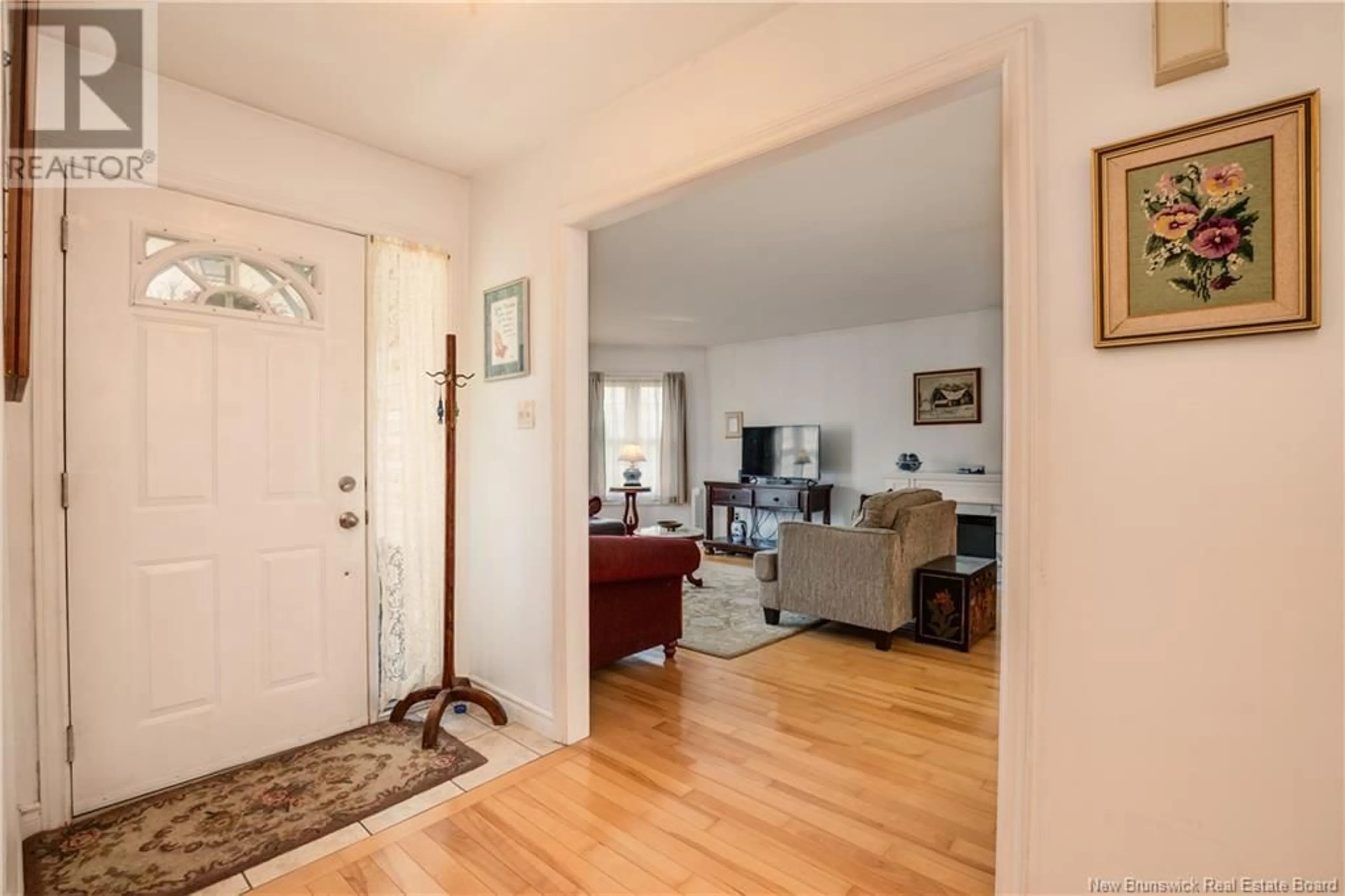 Indoor entryway for 6 TWILIGHT AVENUE, Salisbury New Brunswick E4J2S6