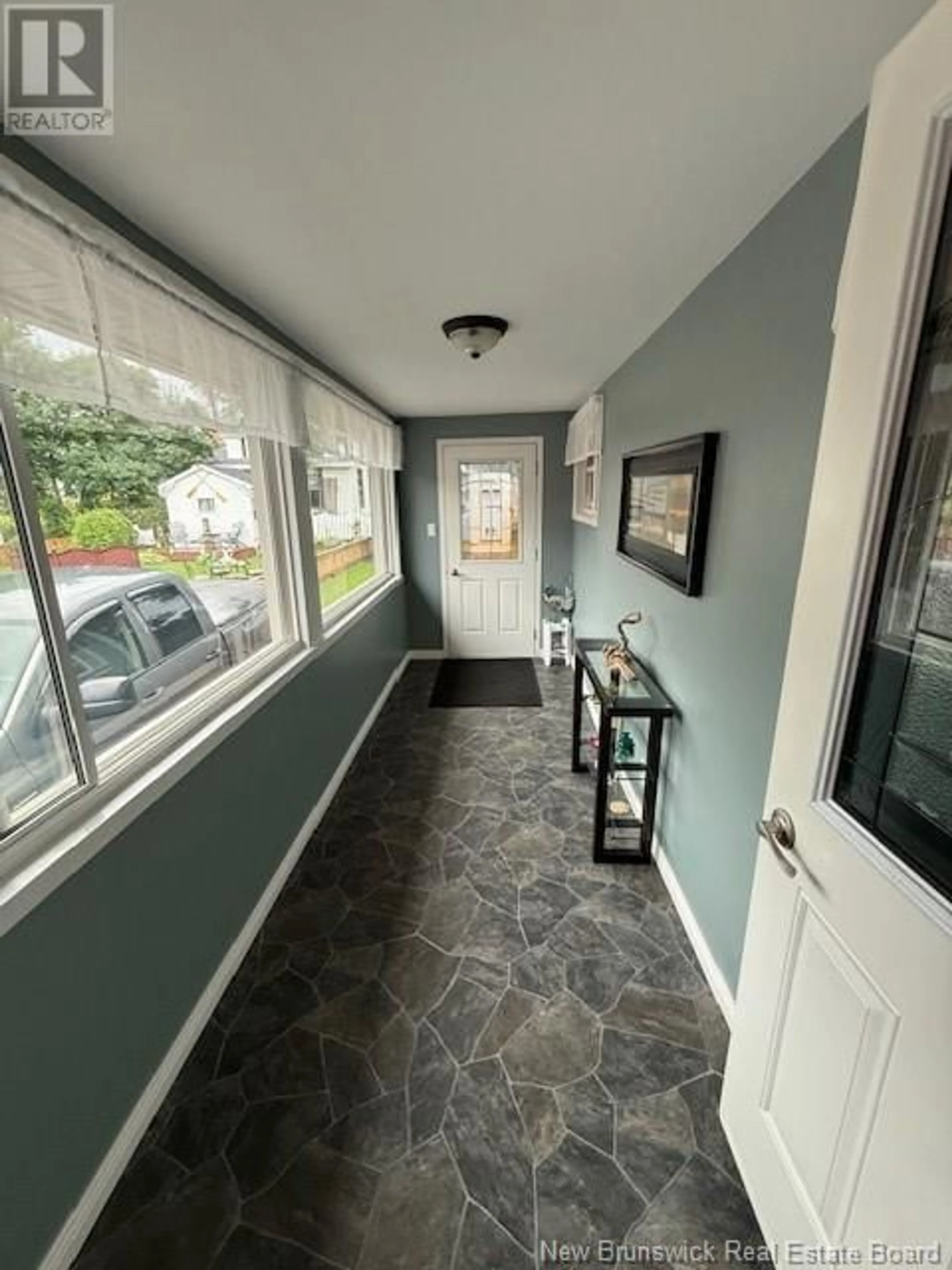 Indoor entryway for 48 VICTORIA STREET, Campbellton New Brunswick E3N1H9