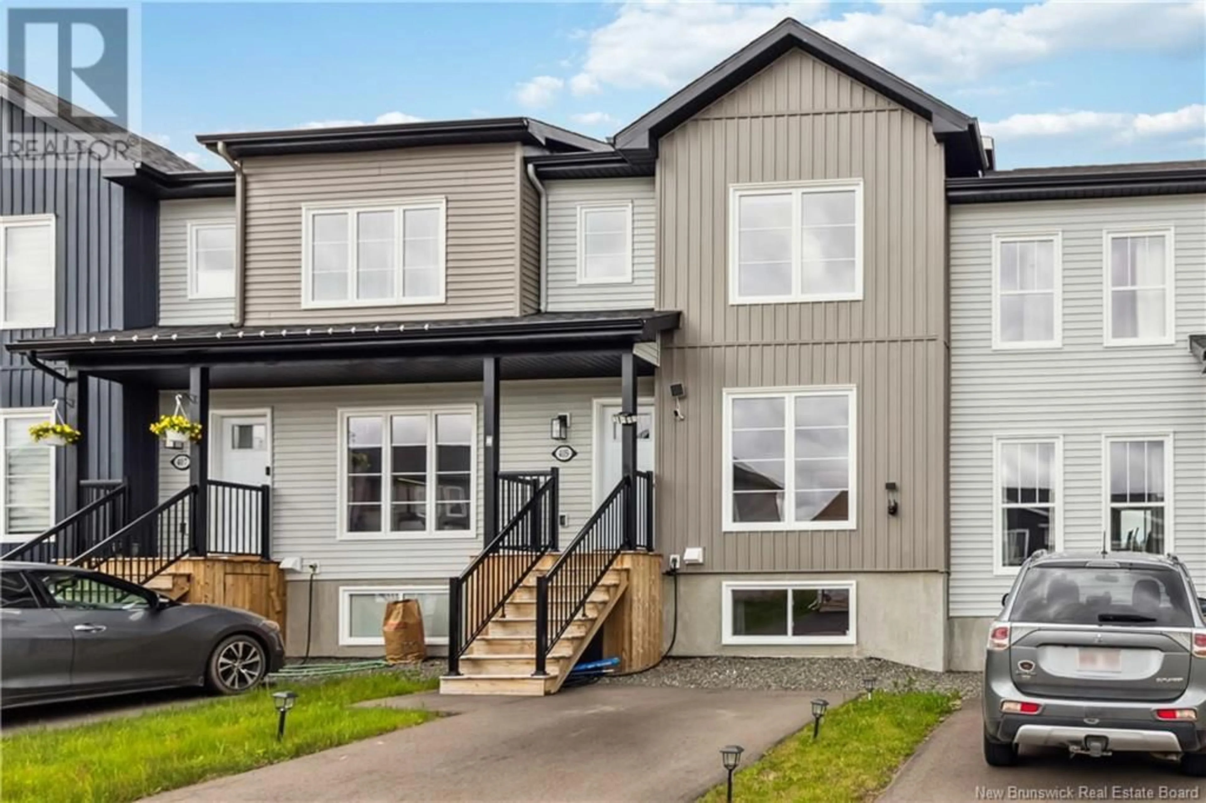 Home with vinyl exterior material, street for 405 DAMIEN STREET, Dieppe New Brunswick E1A5V6