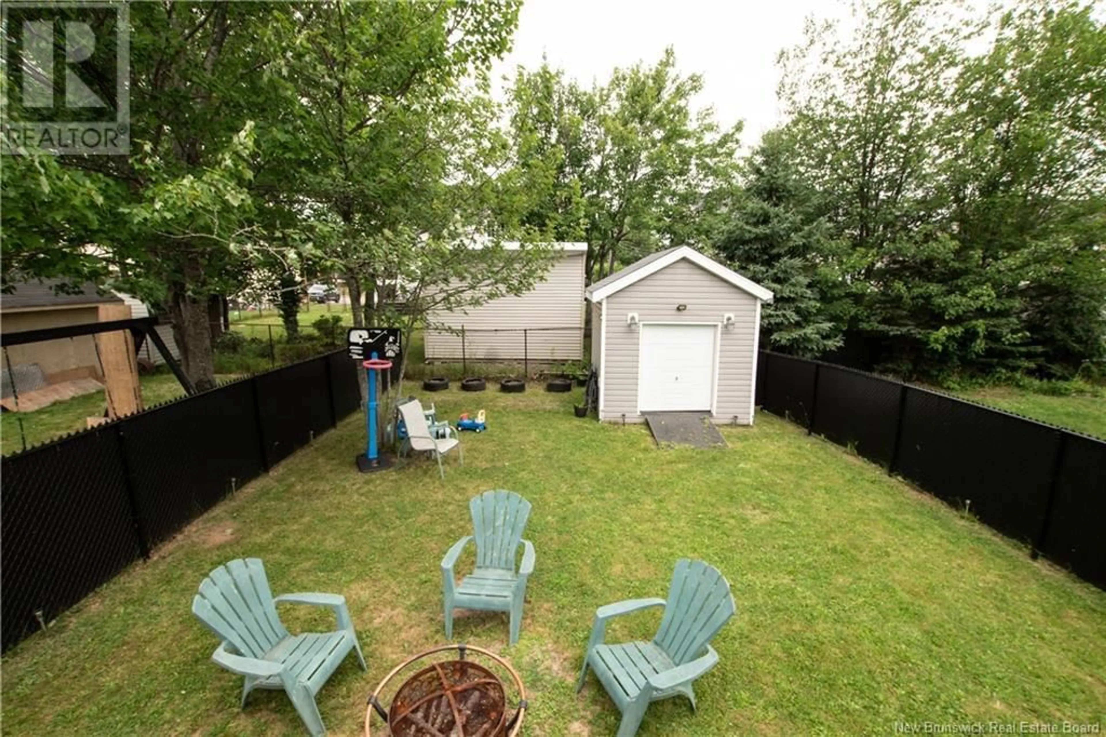 Patio, street for 233 LONSDALE STREET, Moncton New Brunswick E1G0A9