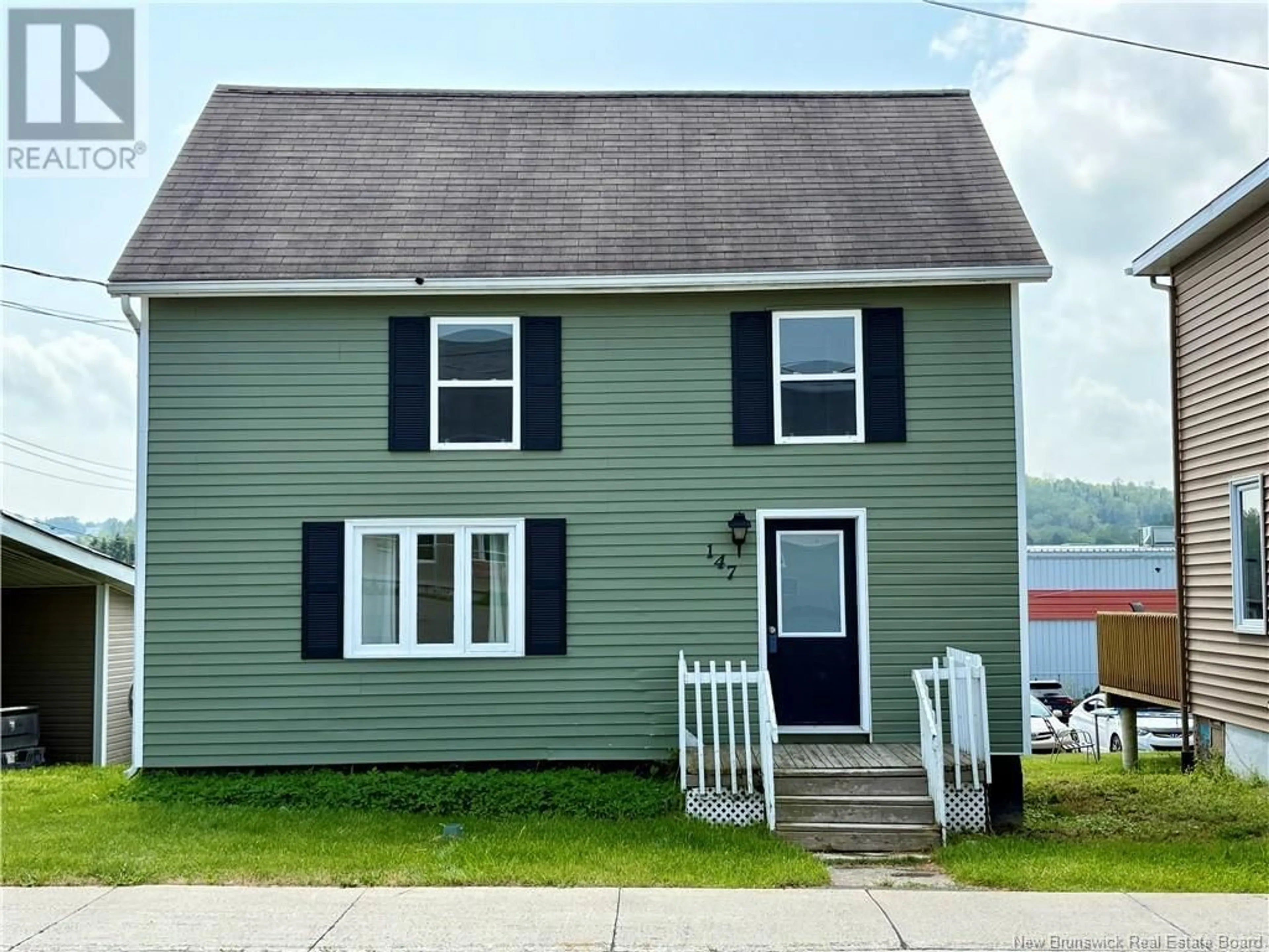 Home with vinyl exterior material, street for 147 PLEASANT STREET, Grand-Sault/Grand Falls New Brunswick E3Z2Y2