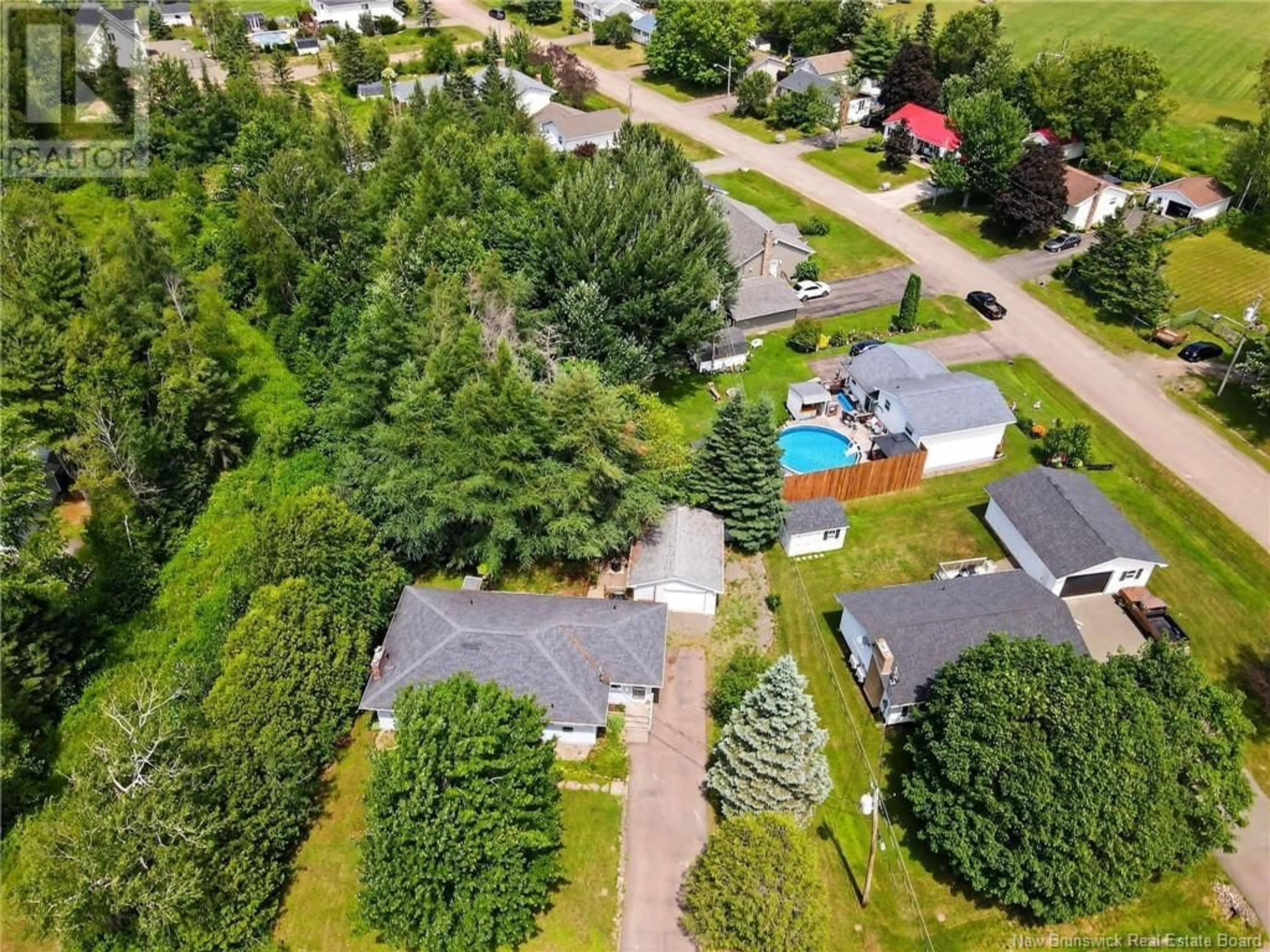 A pic from outside/outdoor area/front of a property/back of a property/a pic from drone, street for 36 BRAEMAR STREET, Salisbury New Brunswick E4J2A2