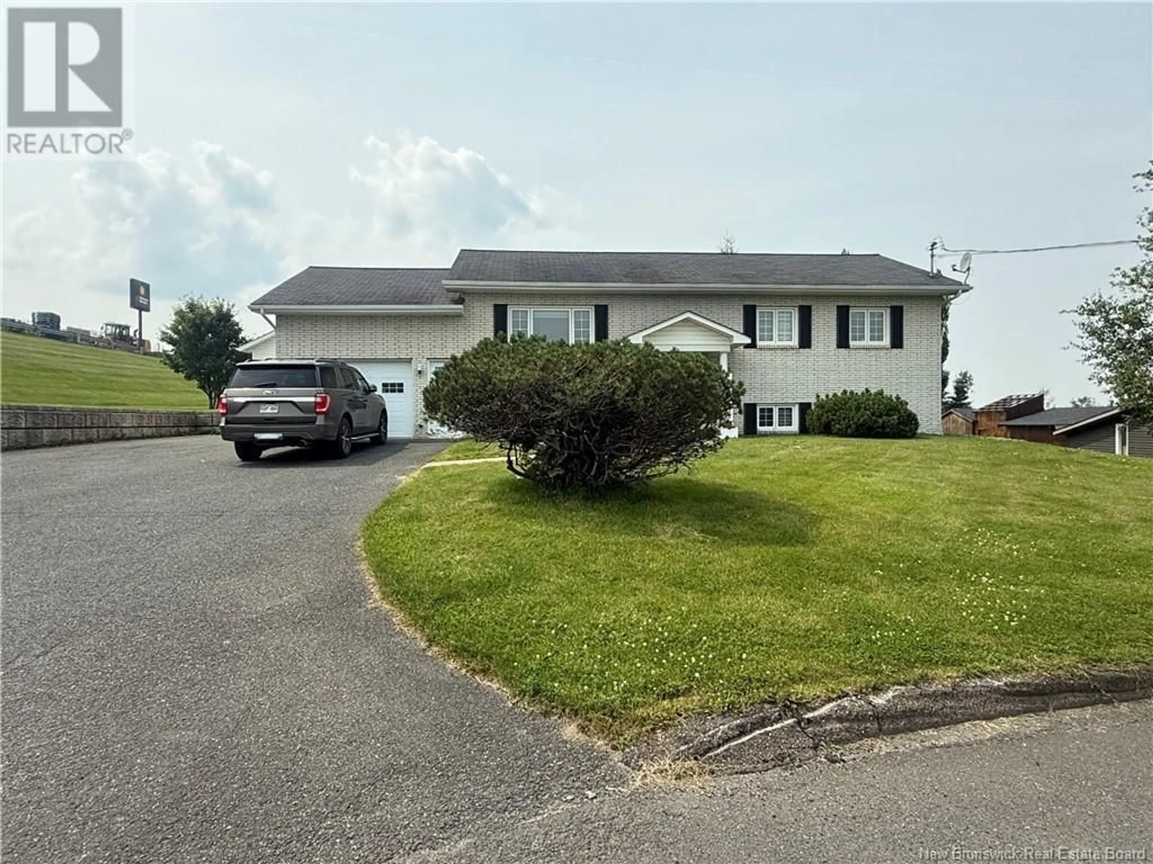 A pic from outside/outdoor area/front of a property/back of a property/a pic from drone, street for 835 WALKER STREET, Grand-Sault/Grand Falls New Brunswick E3Z1A4
