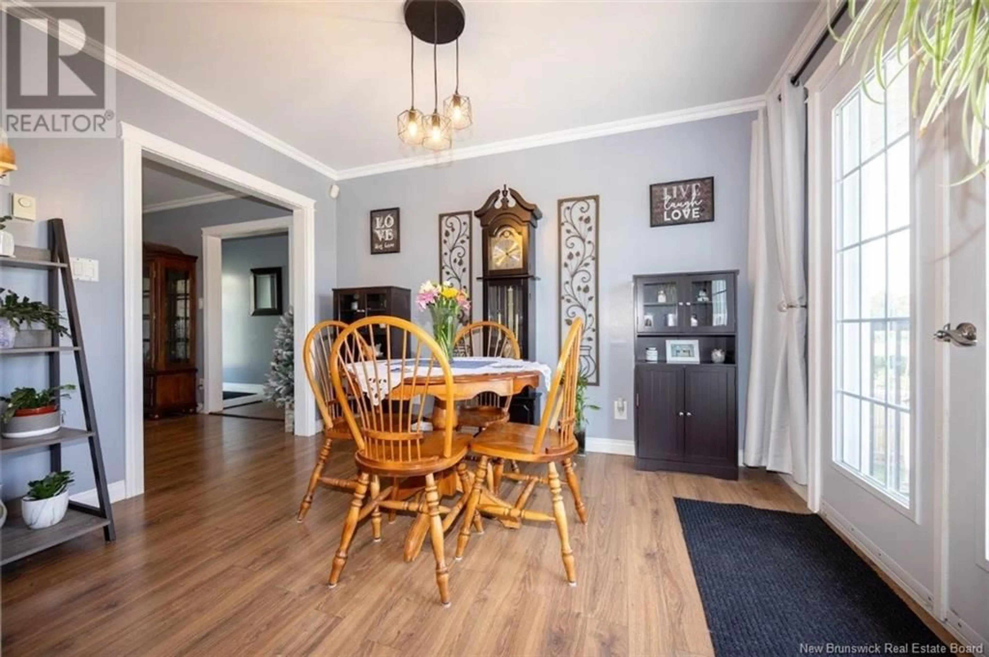 Dining room, wood/laminate floor for 322 GREENFIELD ROAD, Oromocto New Brunswick E2V1E2