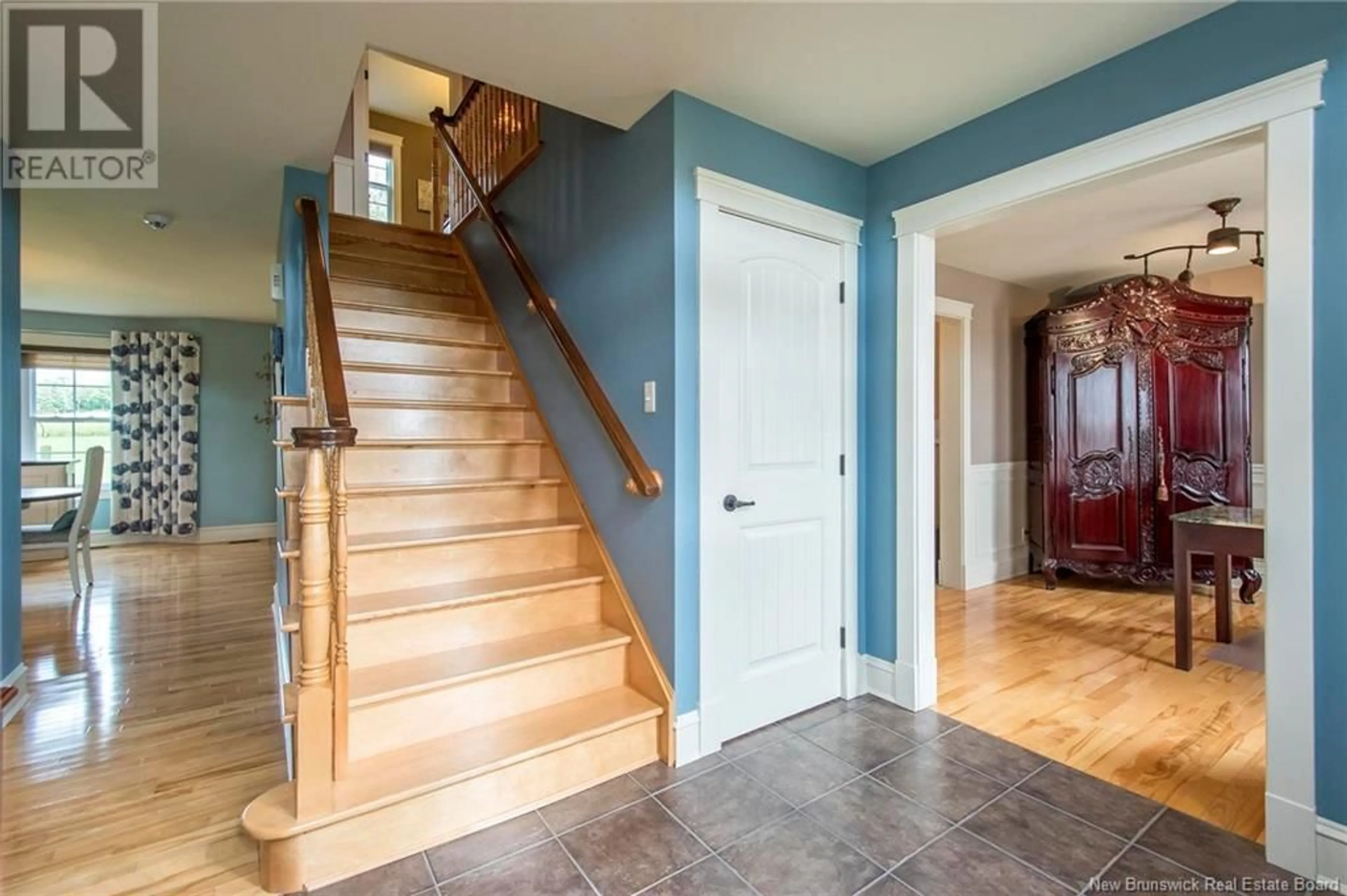 Indoor entryway for 125 DIAMOND STREET, Fredericton New Brunswick E3A7T9