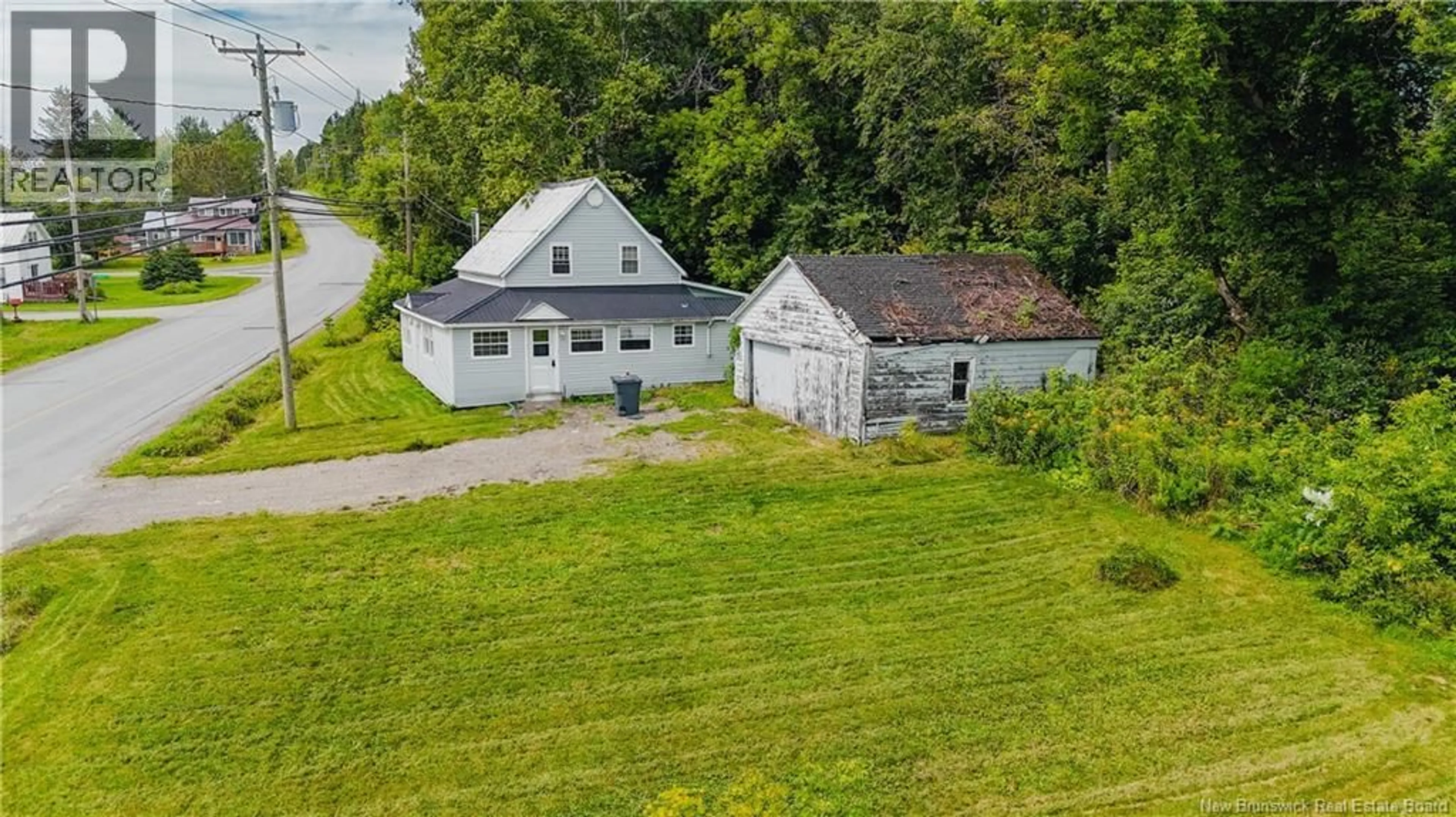 A pic from outside/outdoor area/front of a property/back of a property/a pic from drone, unknown for 9680 ROUTE 105, Beechwood New Brunswick E7J1Y1