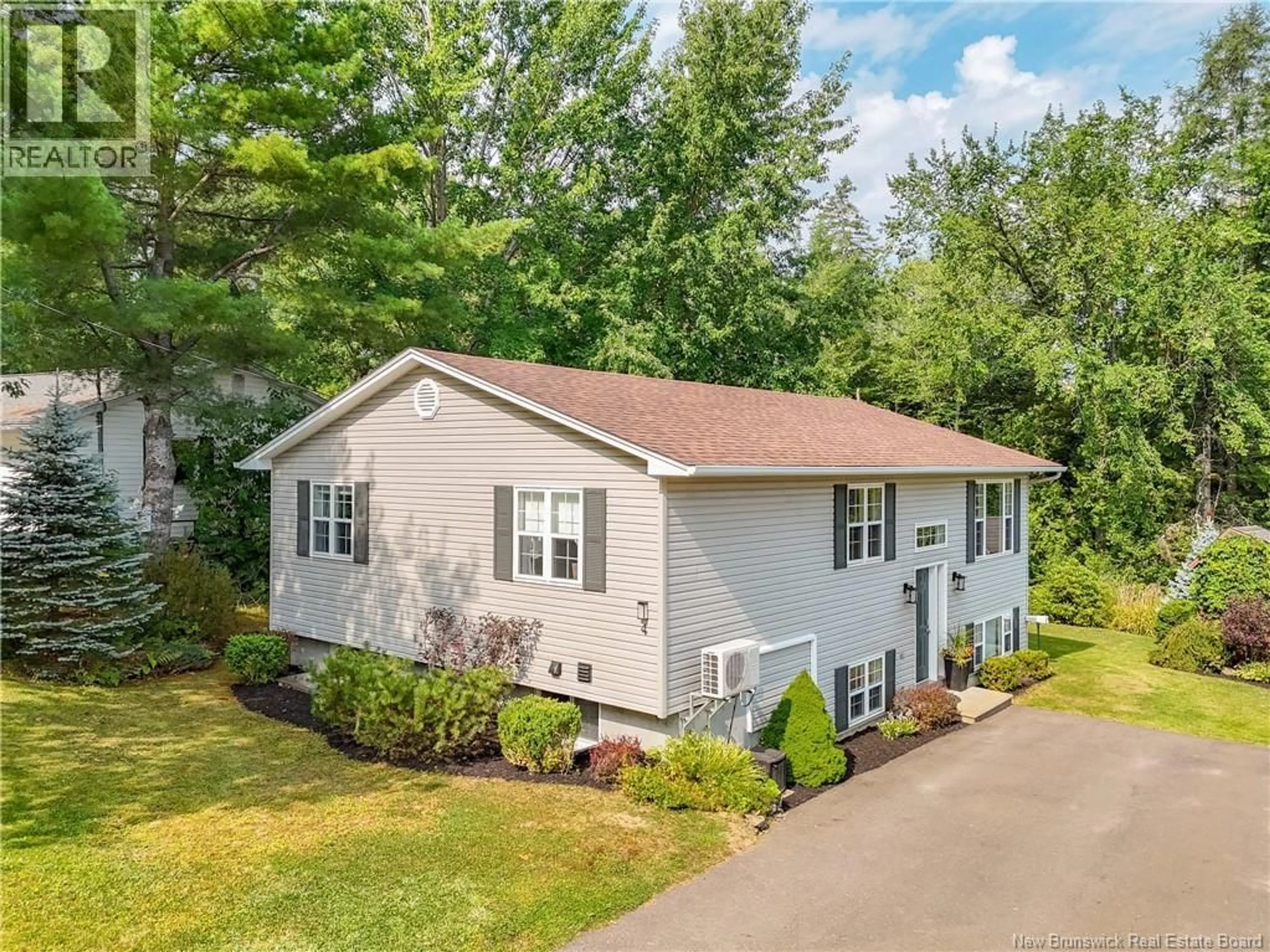 Home with vinyl exterior material, street for 4 DEWITT ACRES, Fredericton New Brunswick E3A6S2