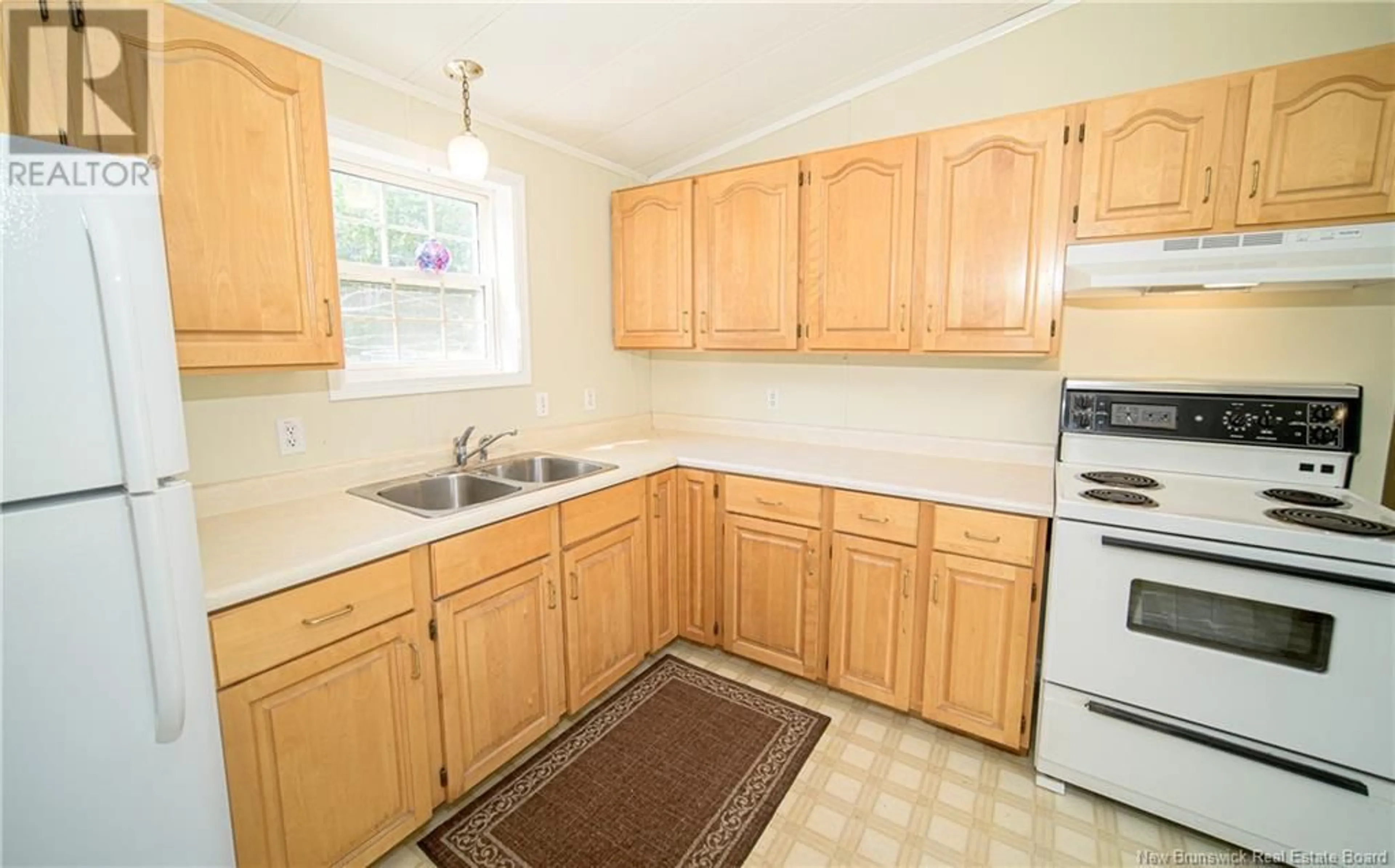 Standard kitchen, unknown for 1193 ROUTE 655, Waasis New Brunswick E3B9A1