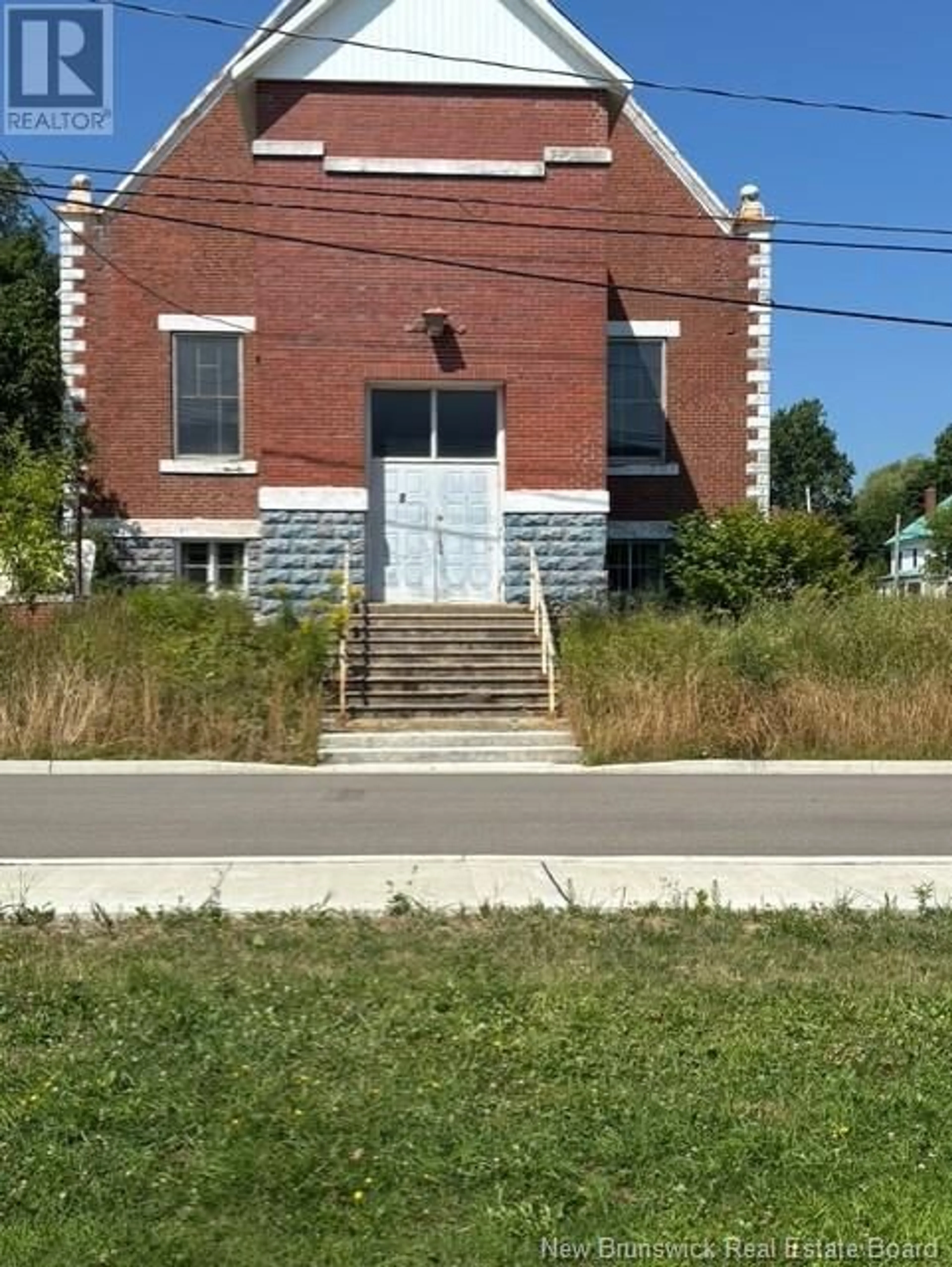 Unknown for 8 SCHOOL STREET, St. Stephen New Brunswick E3L2N3