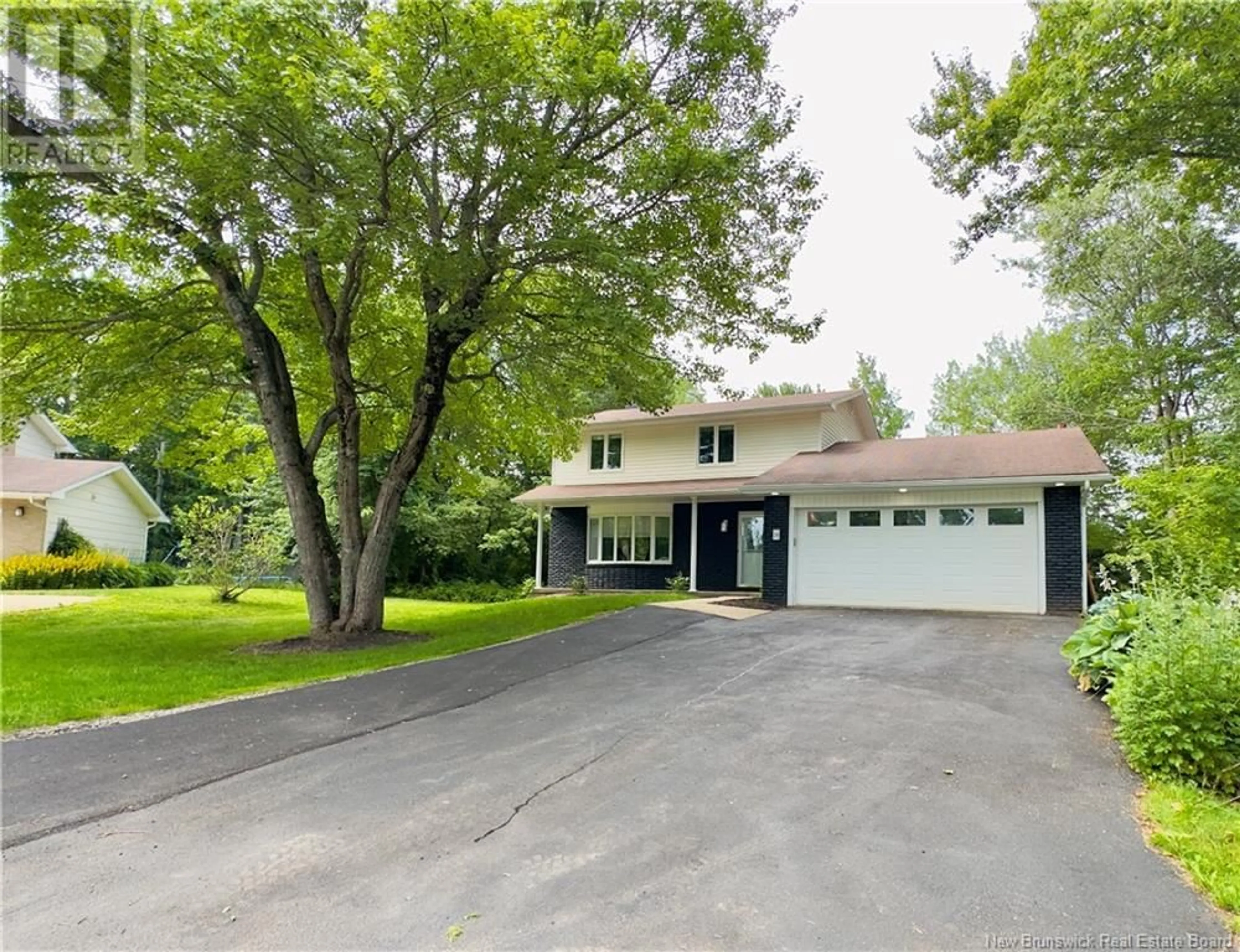 Home with vinyl exterior material, street for 26 KIRTON CRESCENT, Riverview New Brunswick E1B3P9