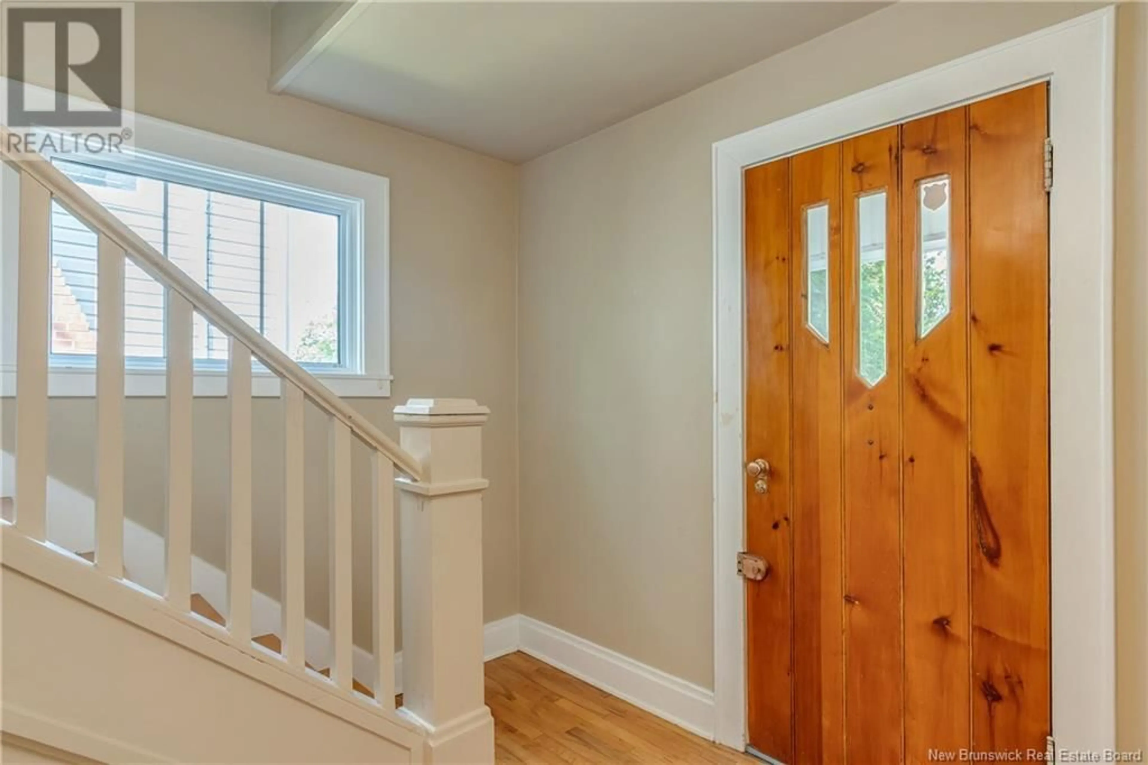 Indoor entryway for 96 BROMLEY, Moncton New Brunswick E1C5V1