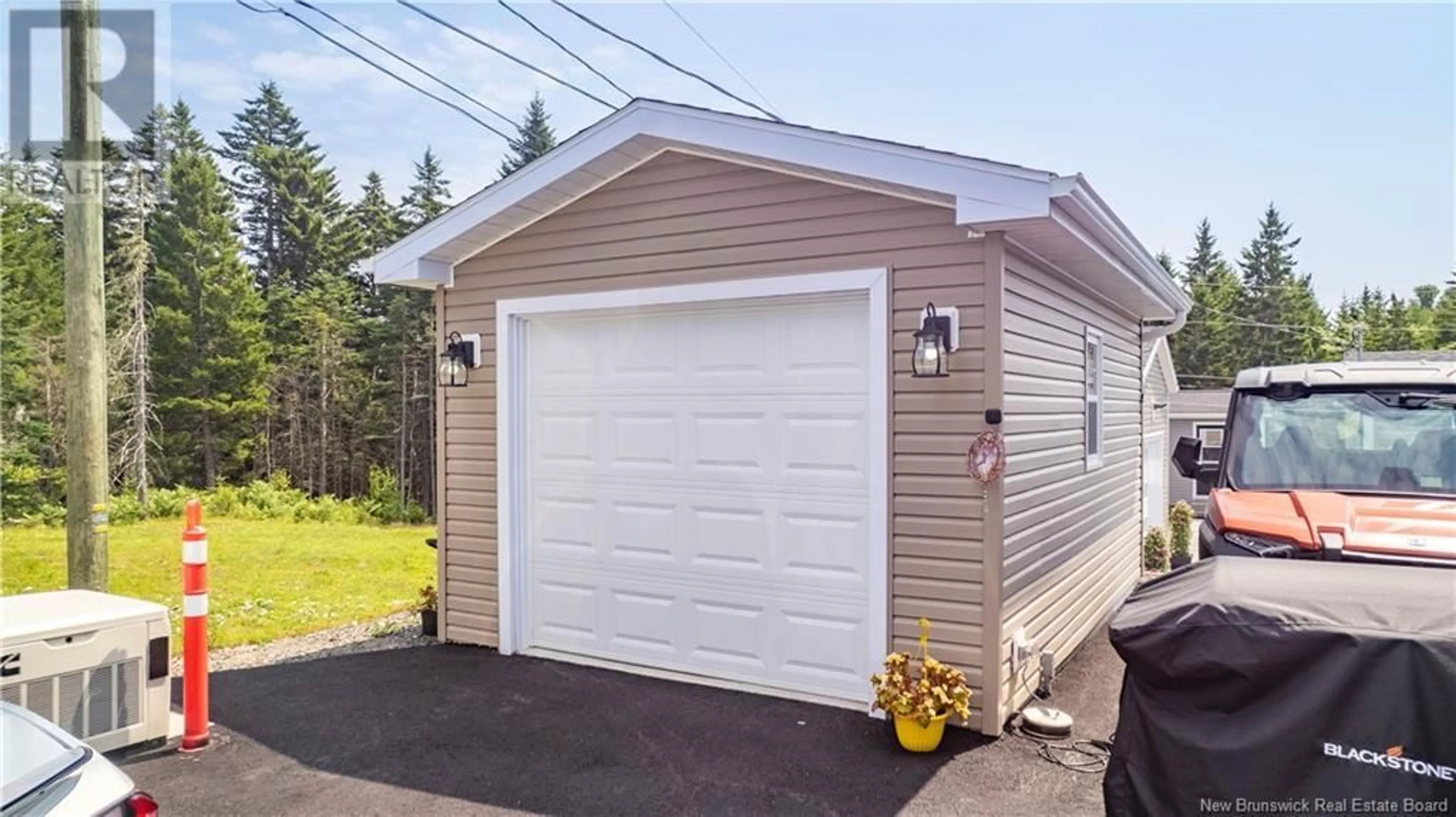 Indoor garage for 39 HARVEST LANE, St George New Brunswick E5C0J3